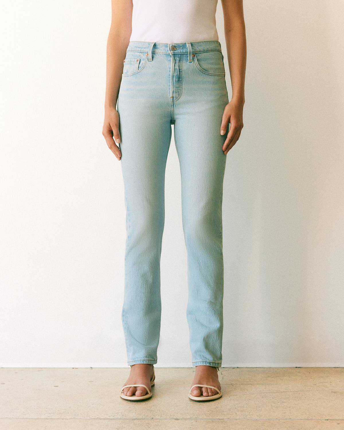 Women's Straight 701® Jeans | Levi's® US Women's Straight 701® Jeans | Levi's® US