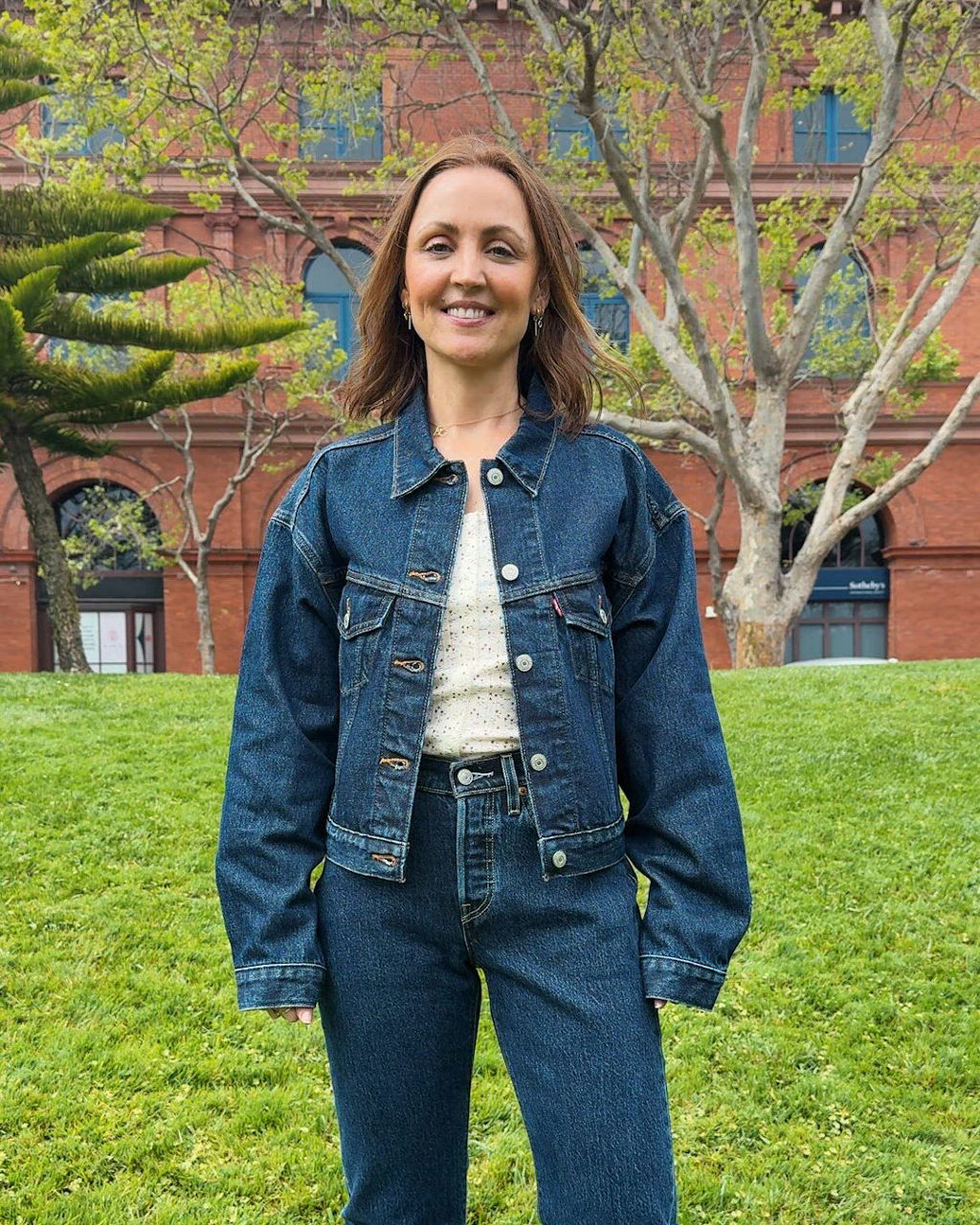 Video of Jessica, Fit Development Team & 501® Curve Fit Model