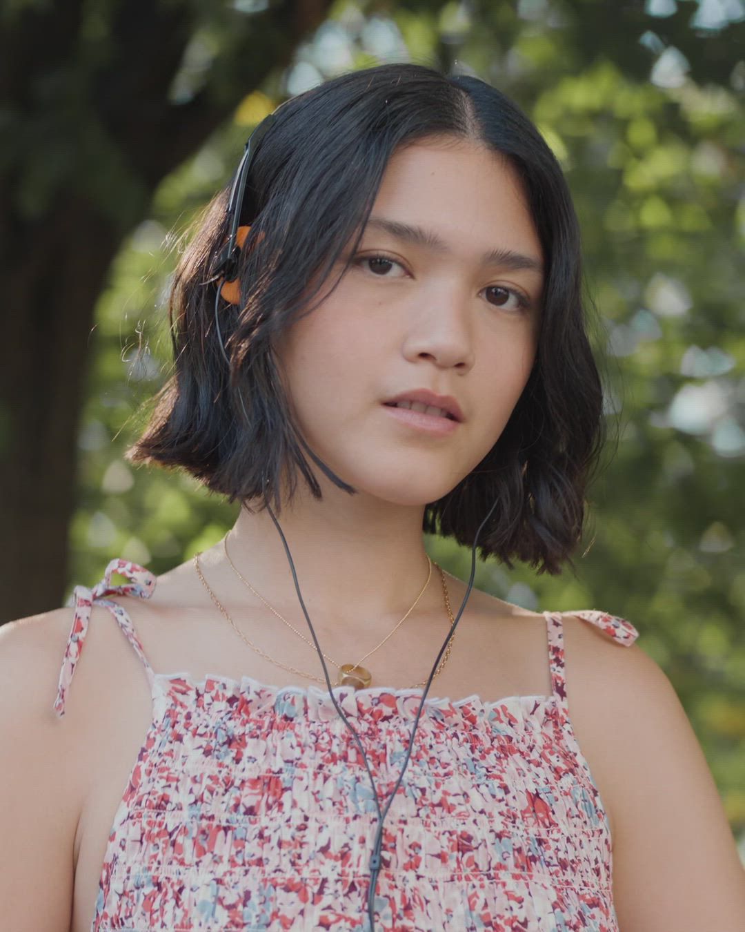 Video of models in feminine styles