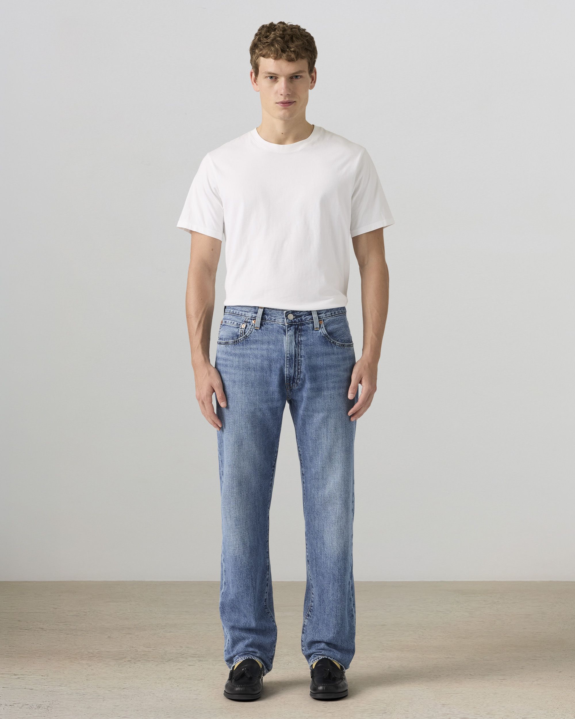 555™ Relaxed Straight