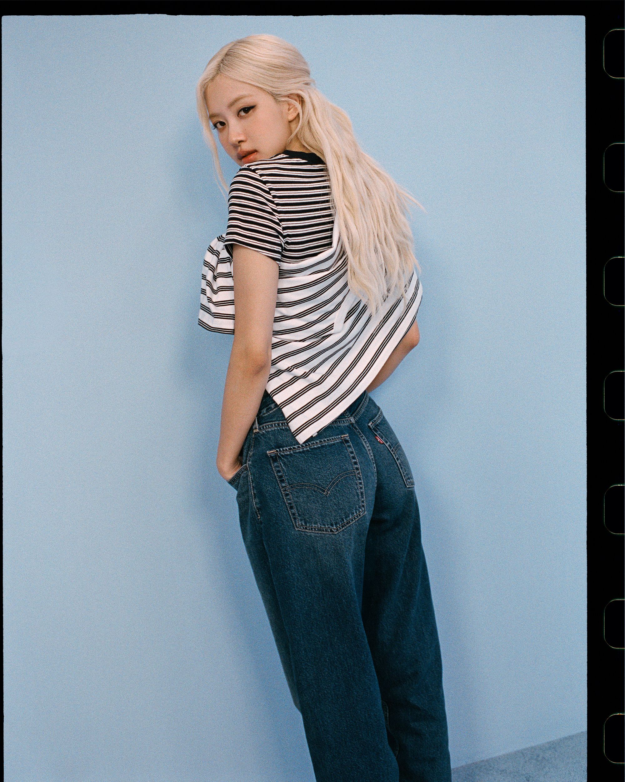 WOMEN'S JEANS