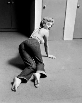 marilyn monroe in levis