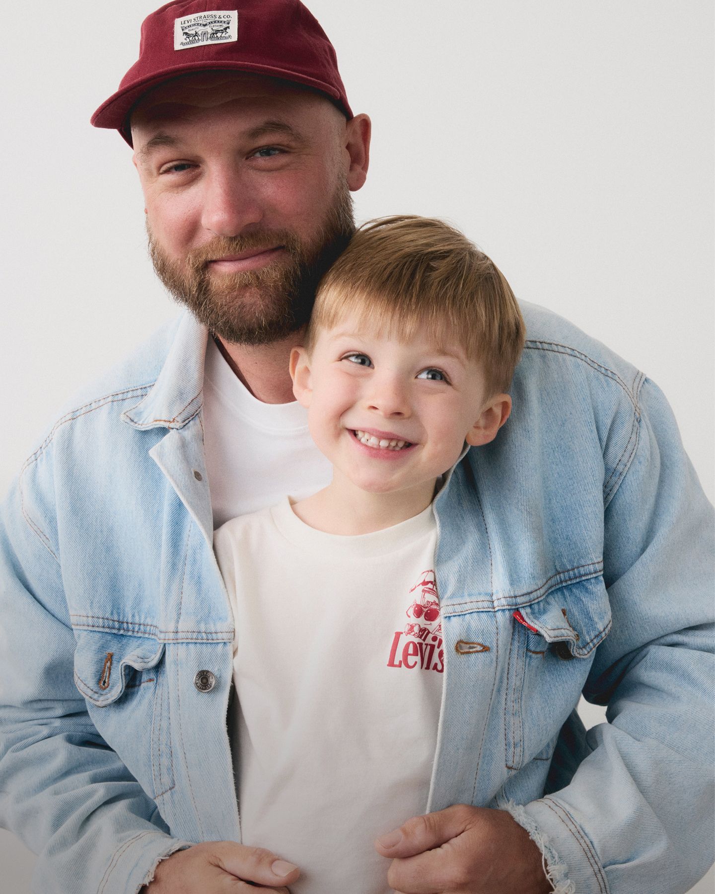 image of father and child smiling 