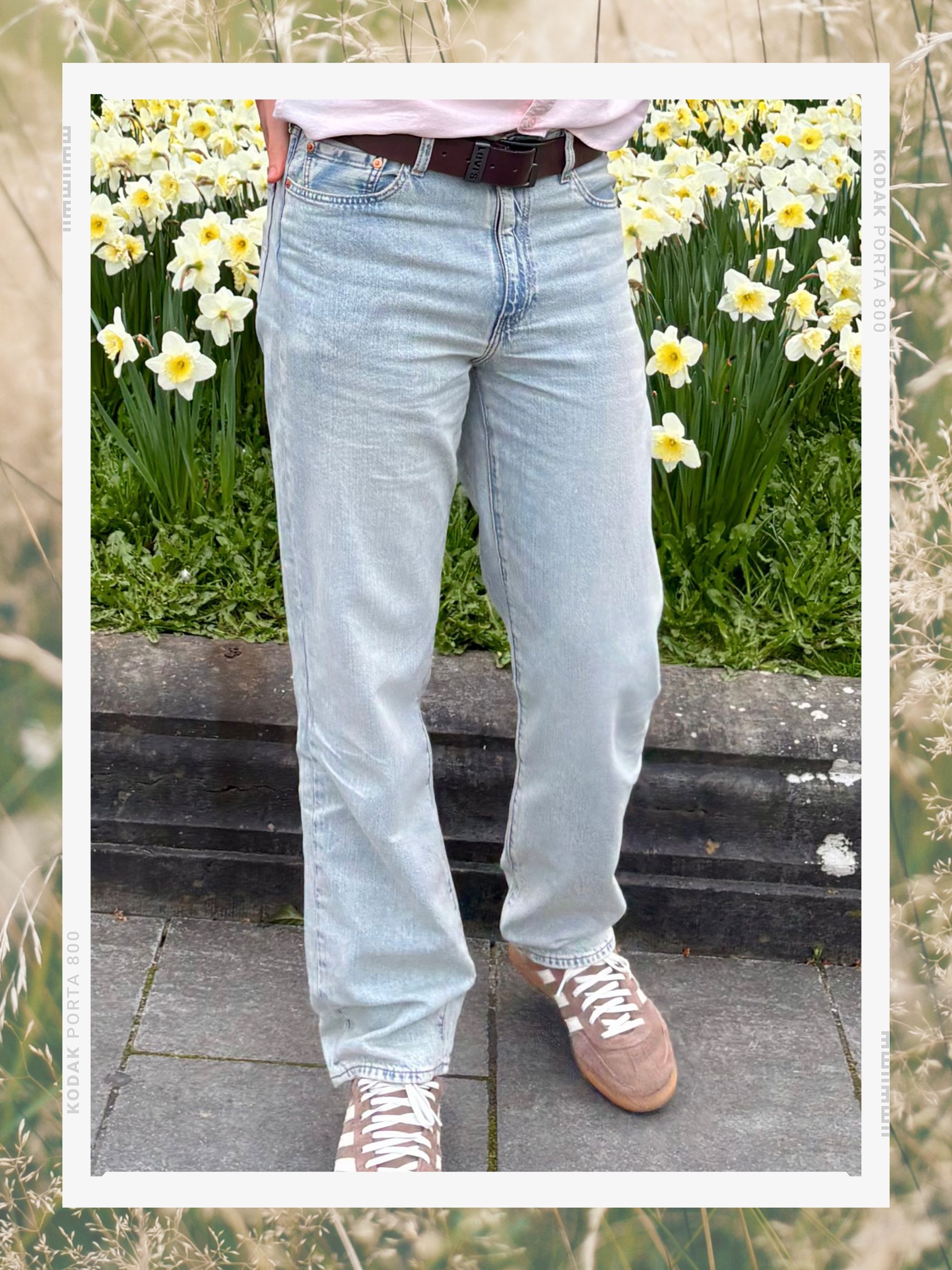 568™ Loose Straight Lightweight Jeans
