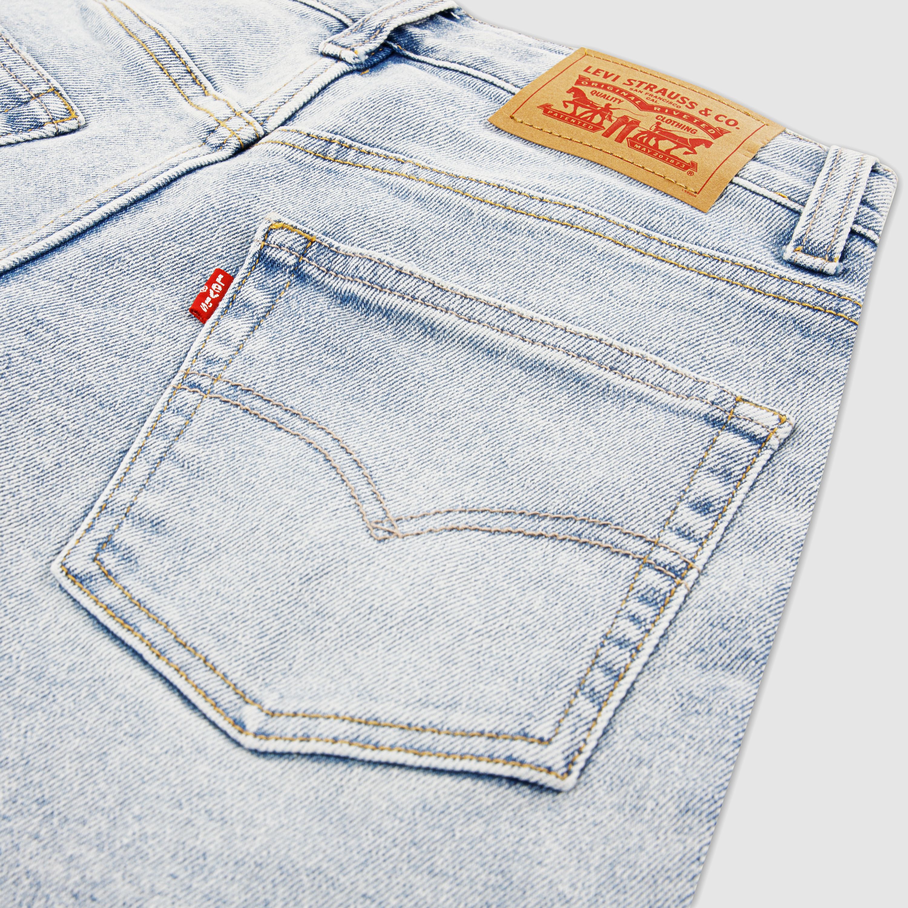 Stay Loose Tapered Fit Jeans