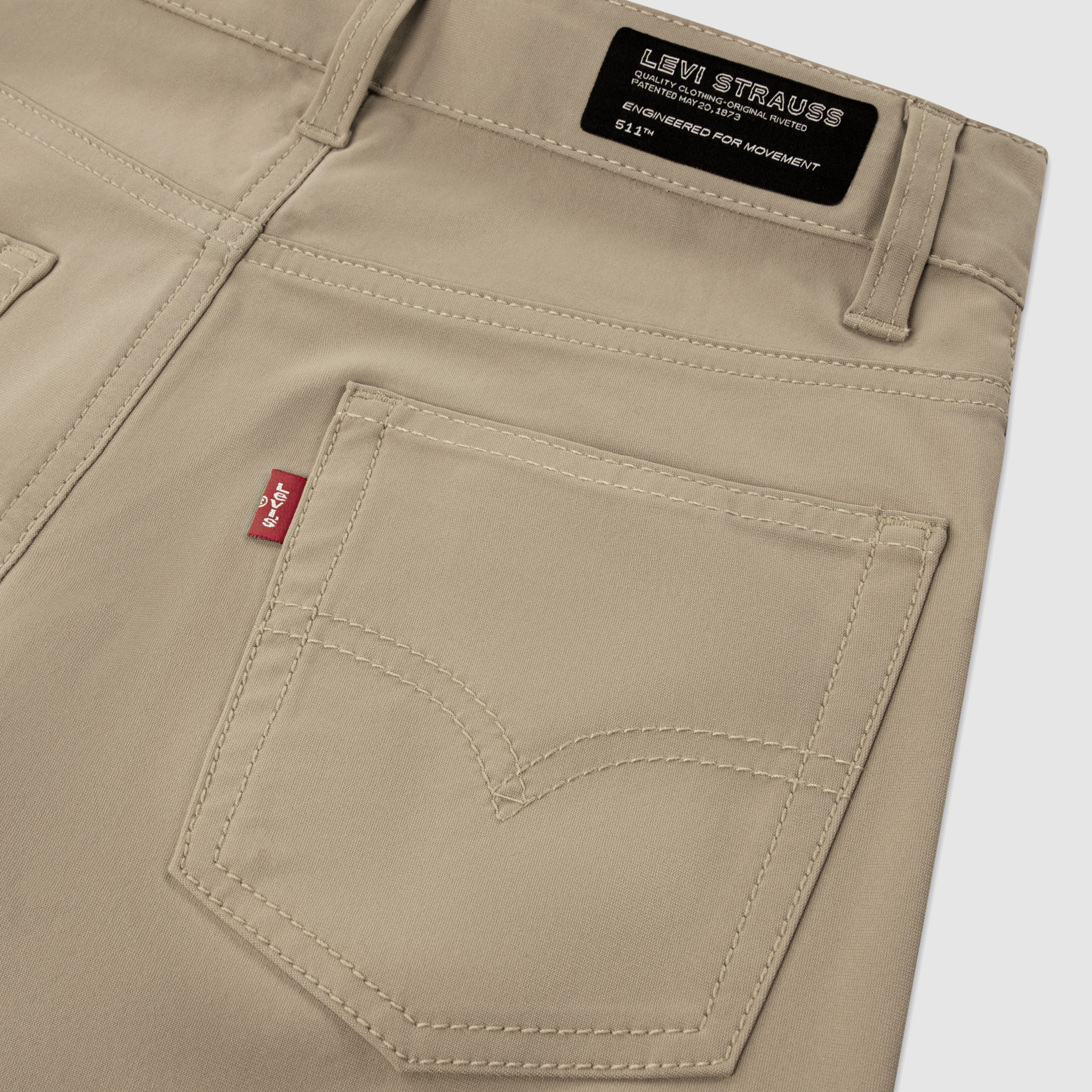 511™ Slim Tech Shorts 8