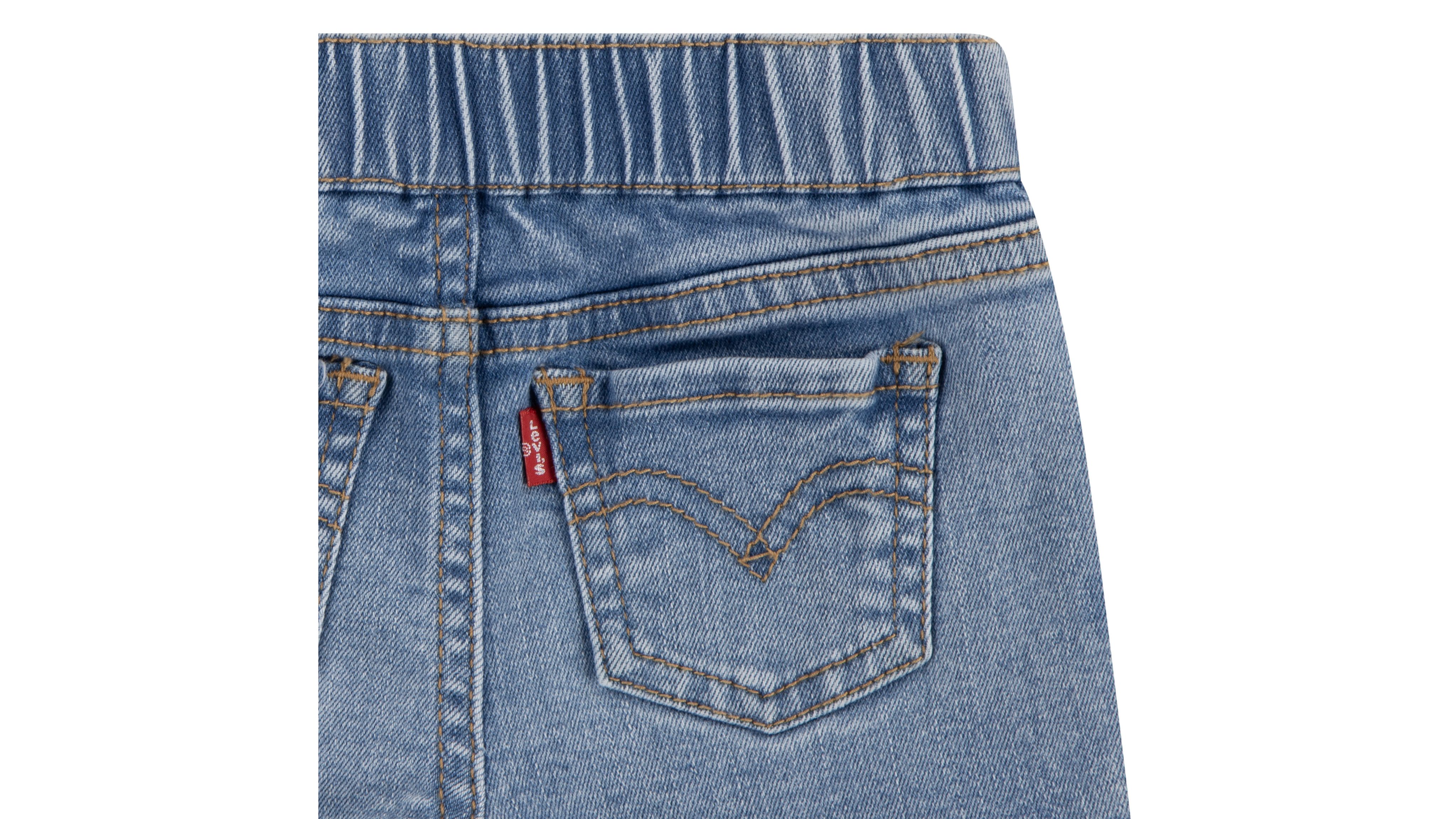 Conjunto Baby Tee y shorts 7