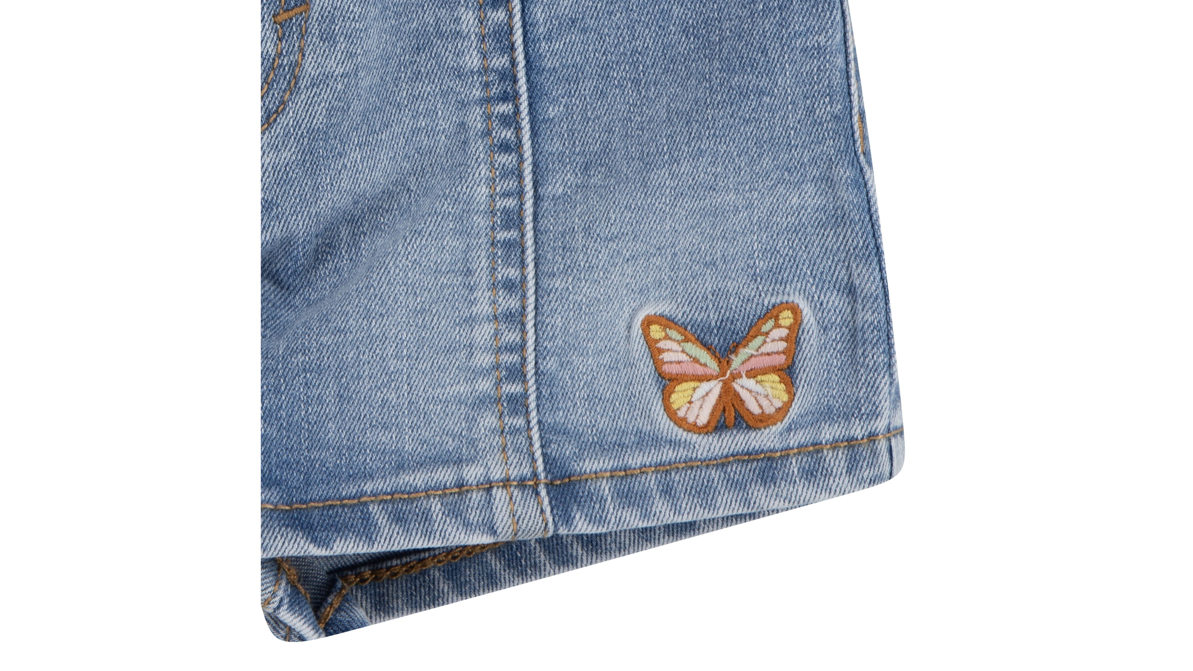 Conjunto Baby Tee y shorts 8