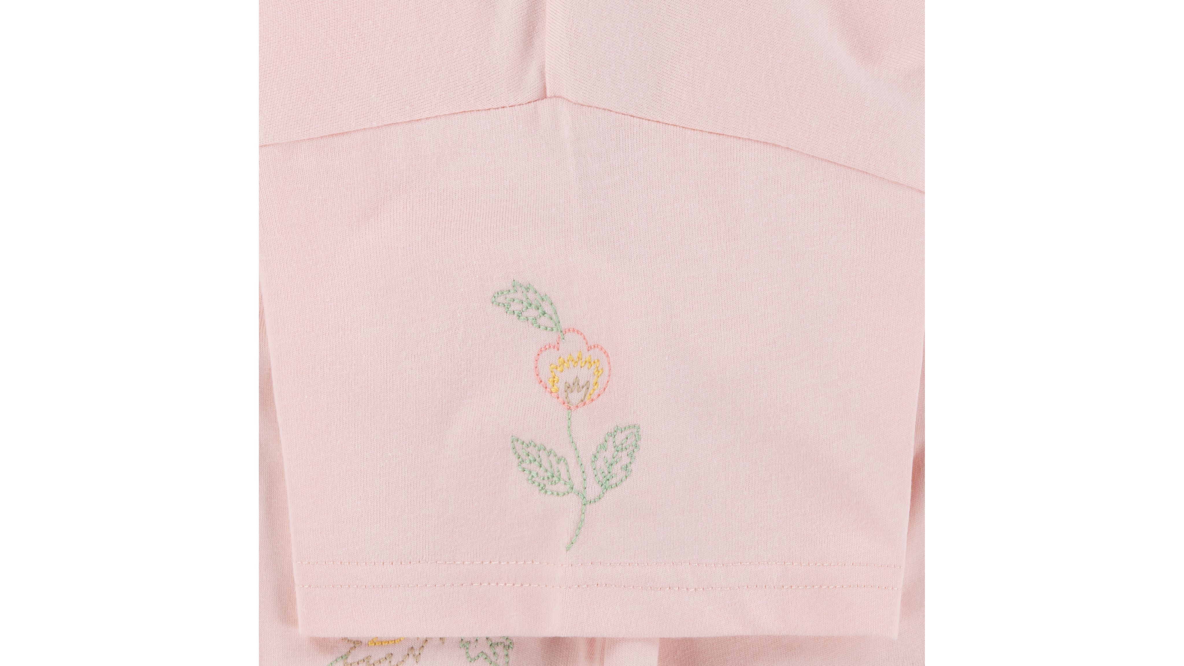 T-shirt floreale oversize con ricamo 7