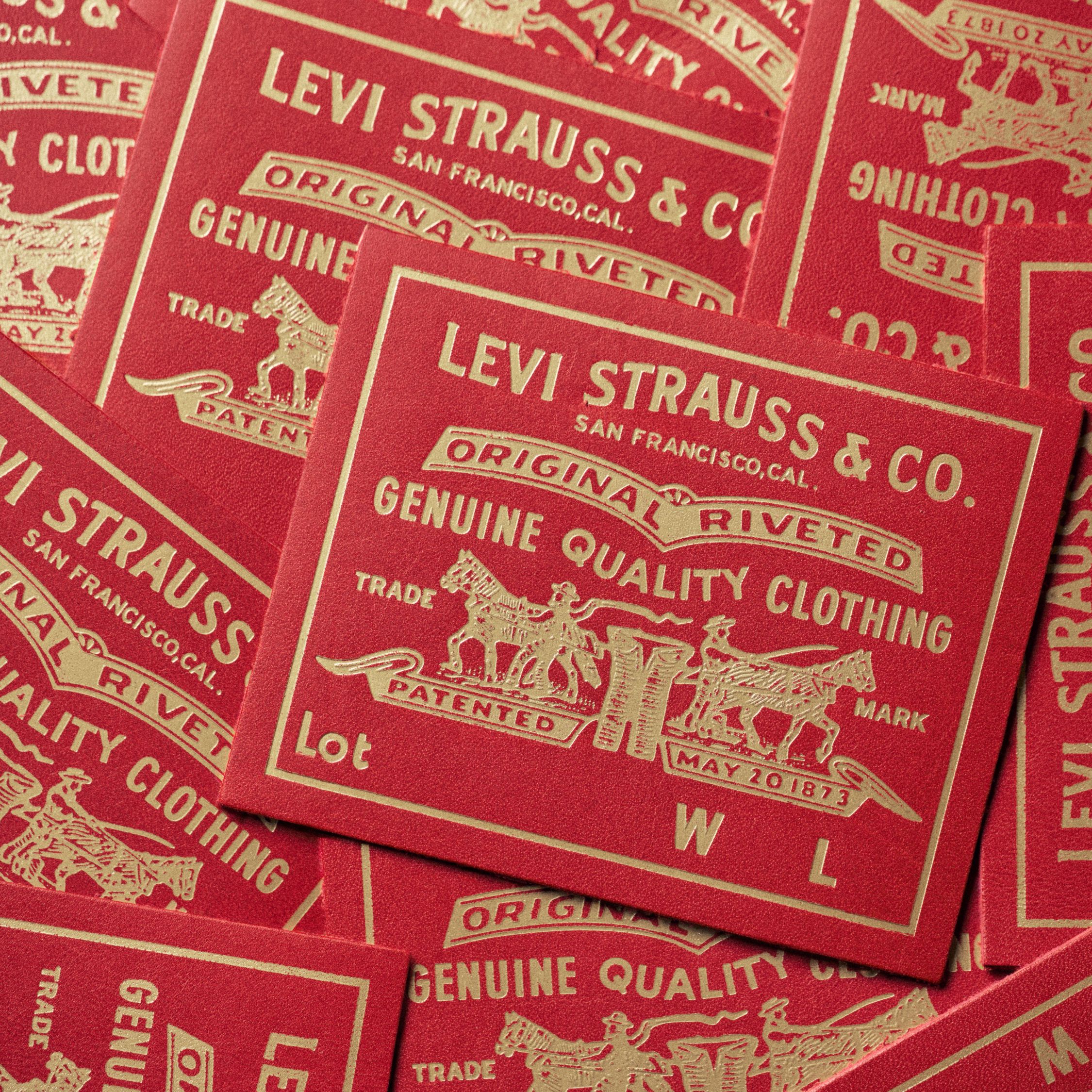 Video of someone swiping and a gift box being filled with different product