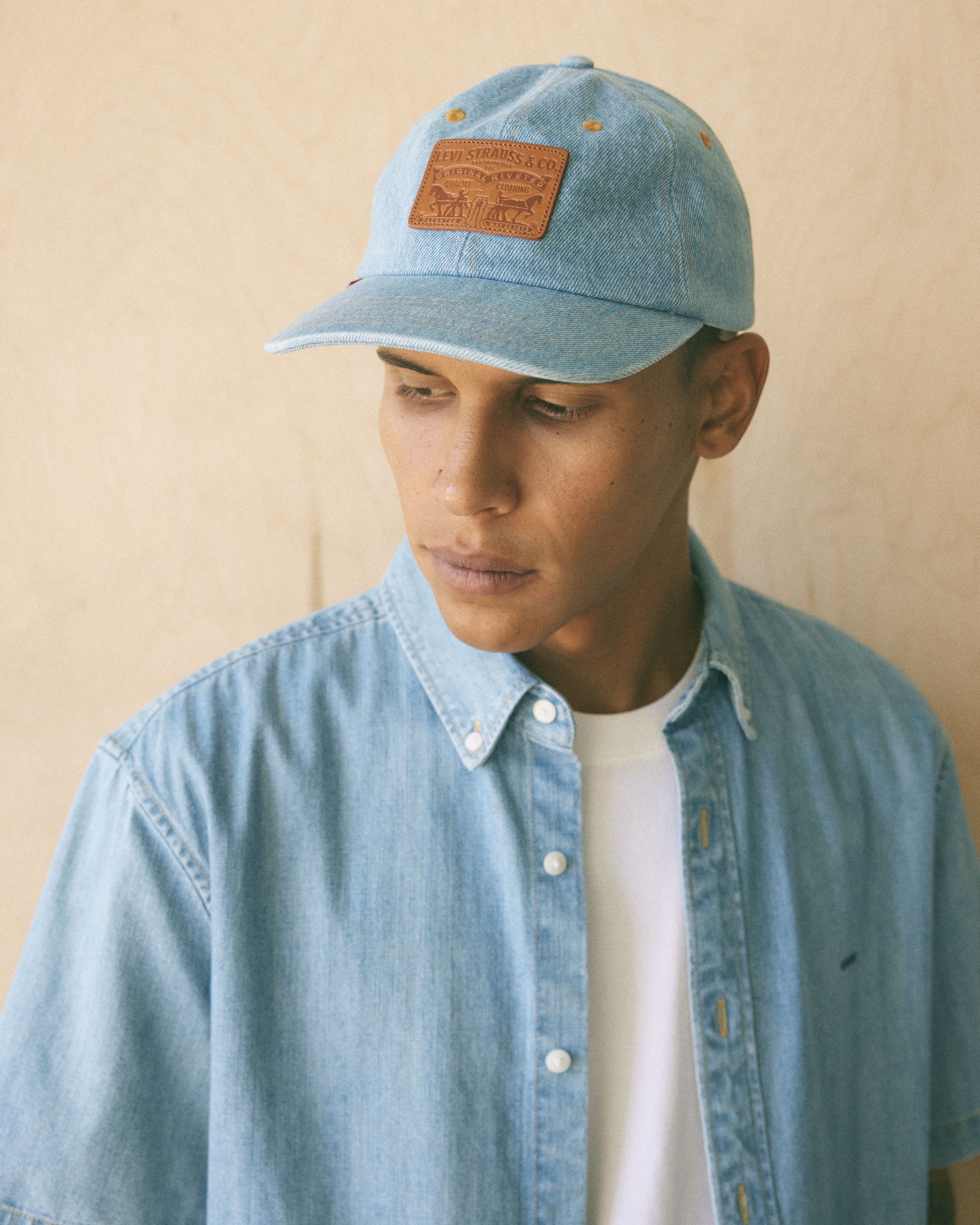 Set of 3 black Levi's socks.