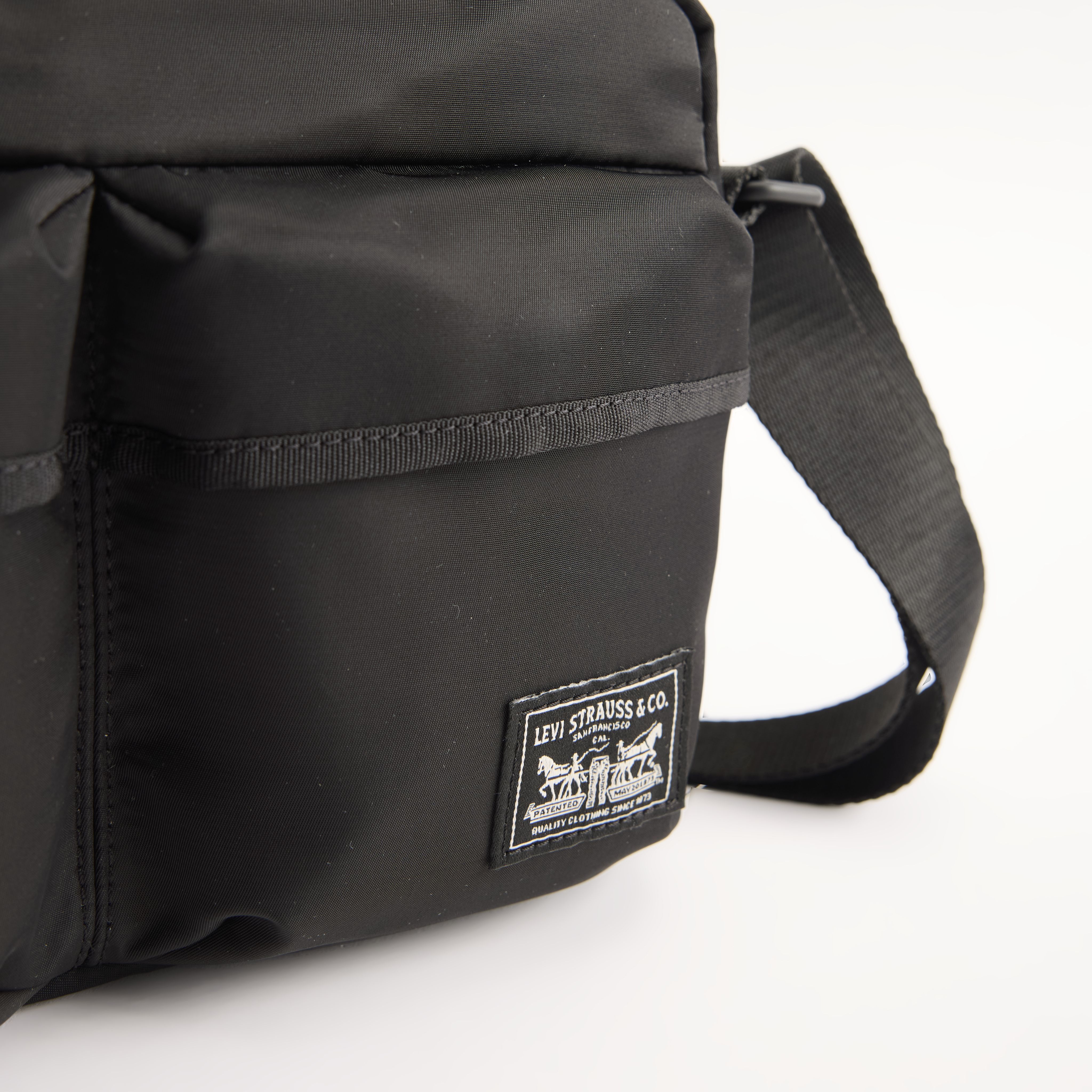 Levi's® Mission Bay Crossbody Bag 4