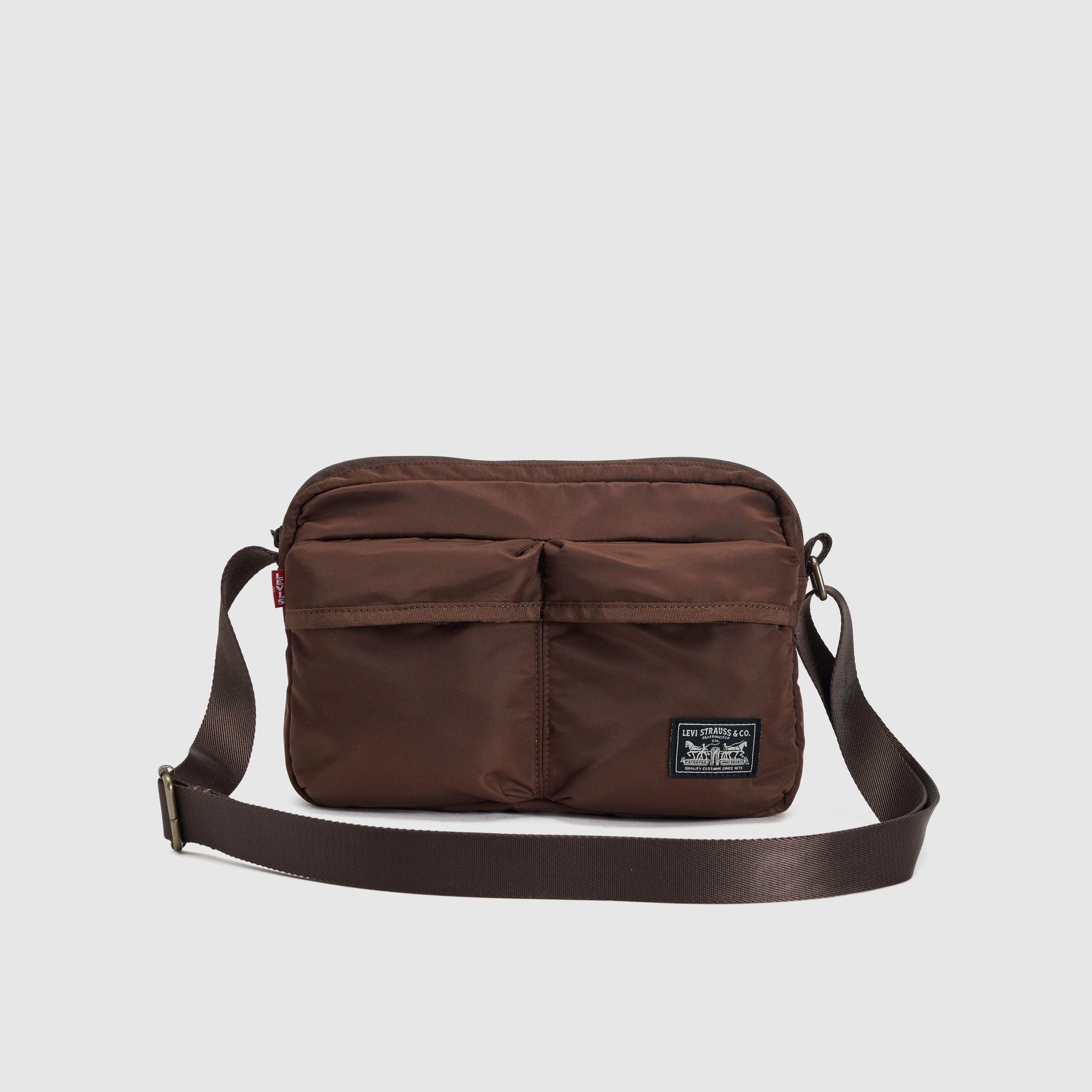 Levi's® Mission Bay Crossbody 2