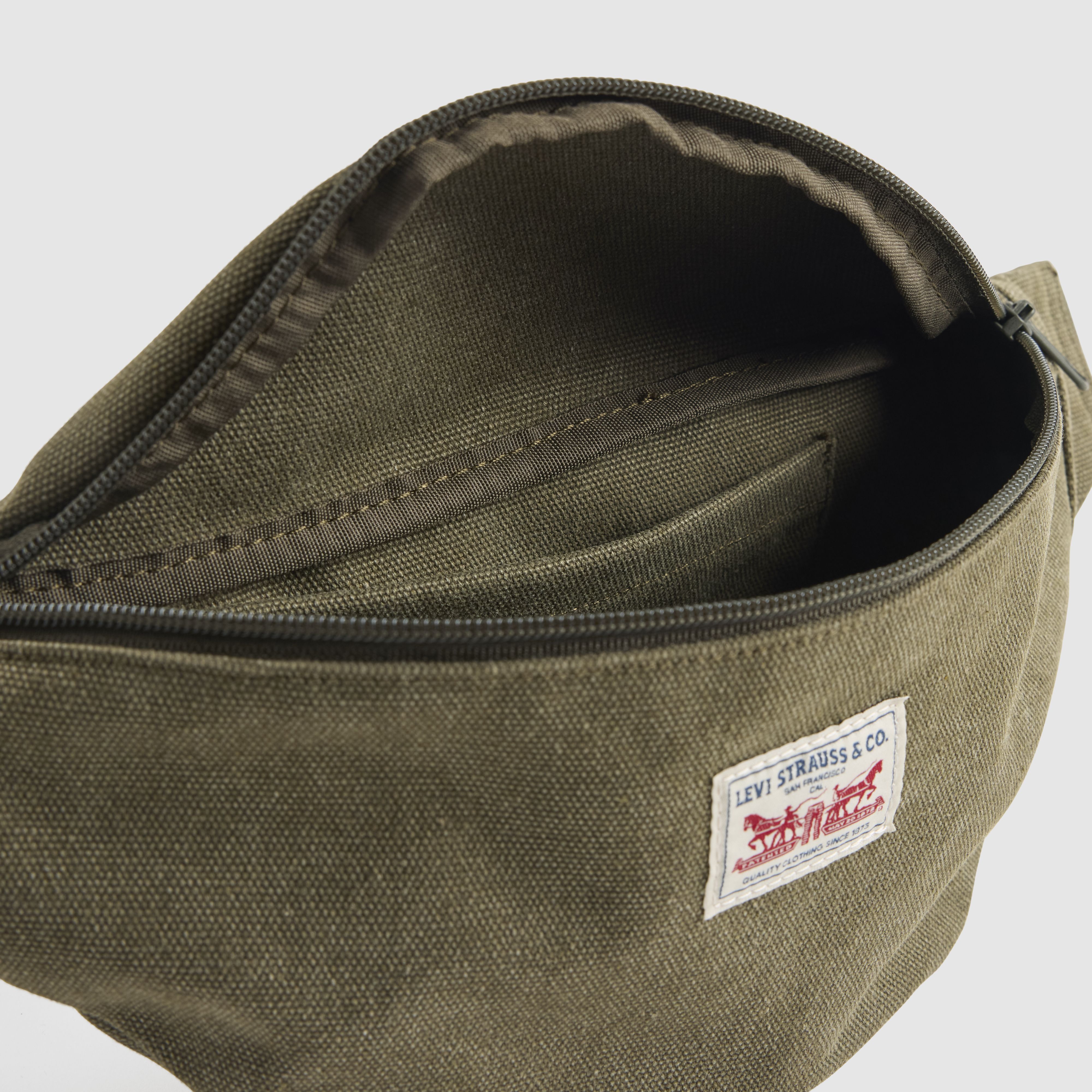 Levi's® Duboce Sling Bag 5