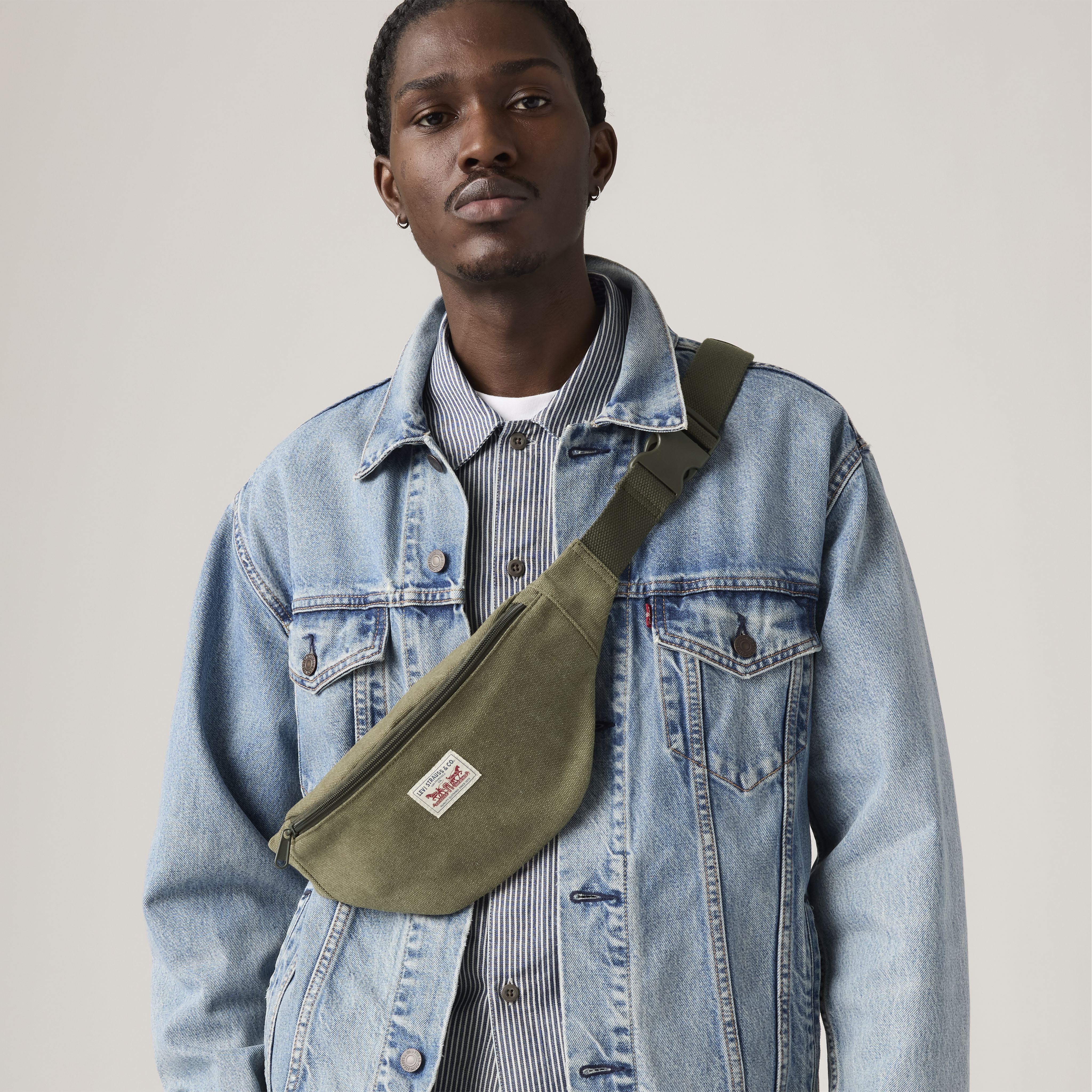 Levi's® Duboce Sling Bag 1