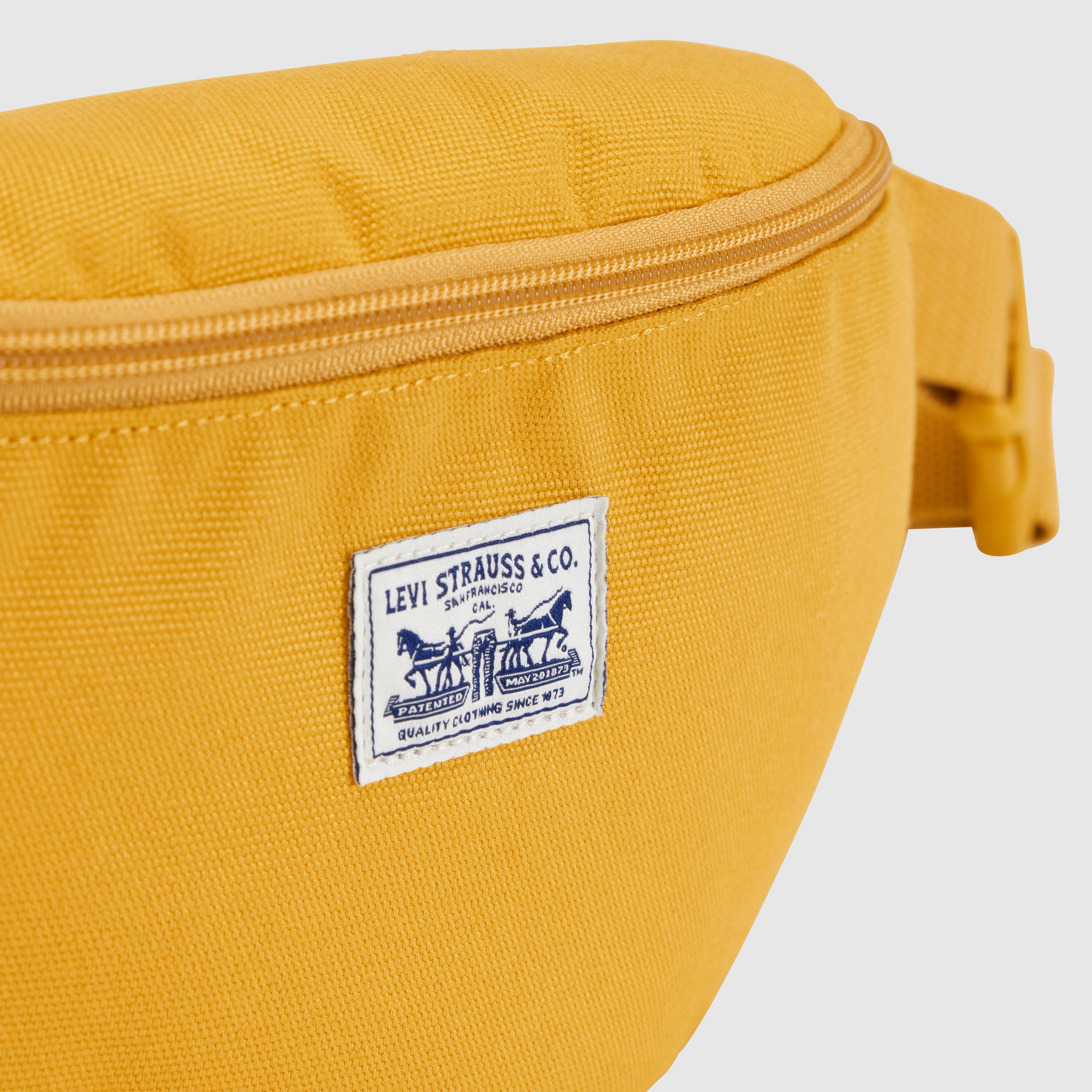 Levi's® Duboce Sling Bag 4