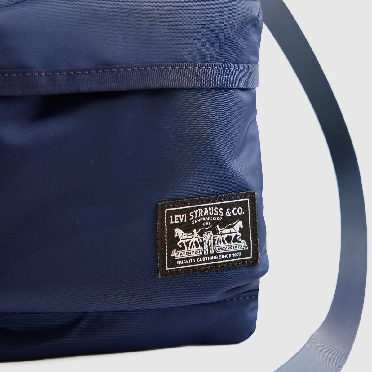Levi's® Mission Bay Crossbody Pouch — Navy Blazer - Blue