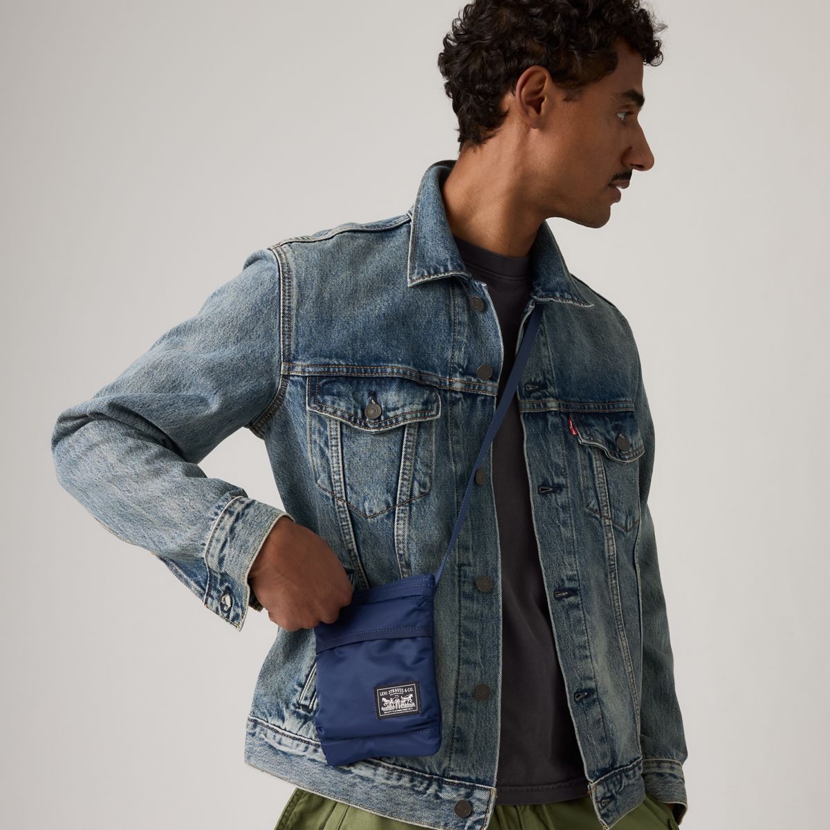 Levi's® Mission Bay Crossbody Pouch — Navy Blazer - Blue