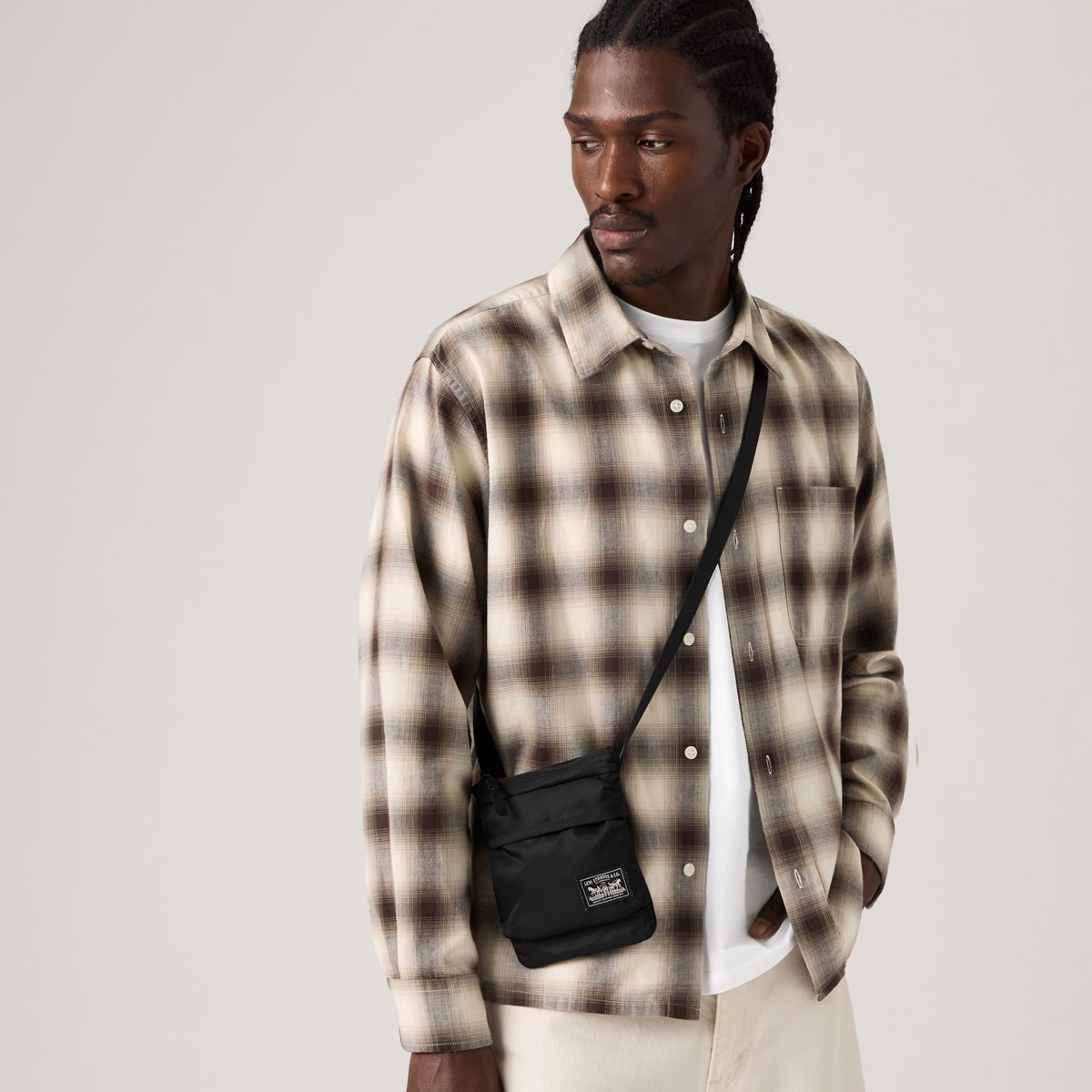 Levi's® Mission Bay Crossbody Pouch — Caviar - Black