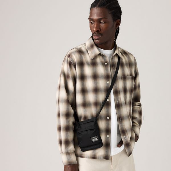 Levi's® Mission Bay Crossbody Pouch — Caviar - Black