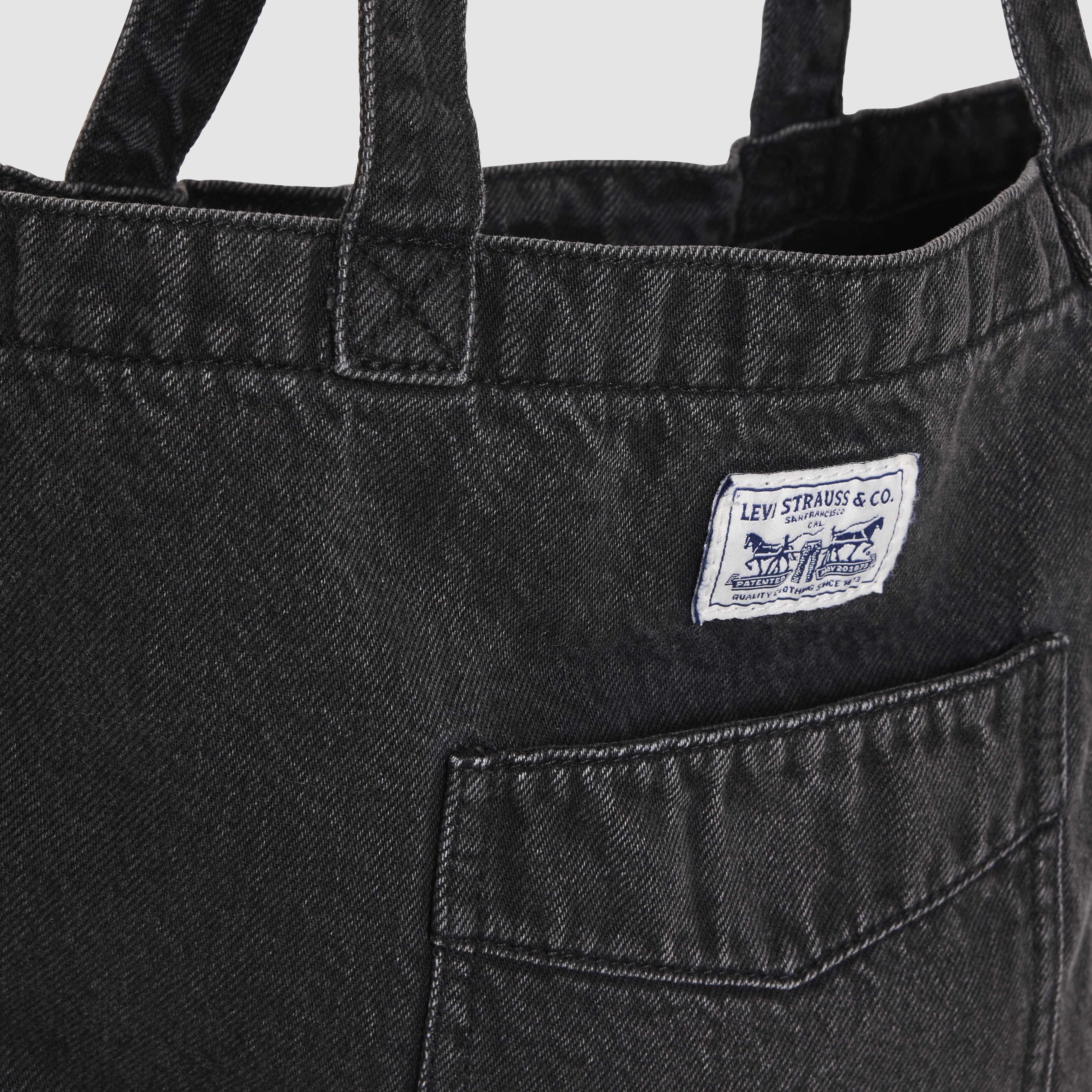 Essential Tote 4