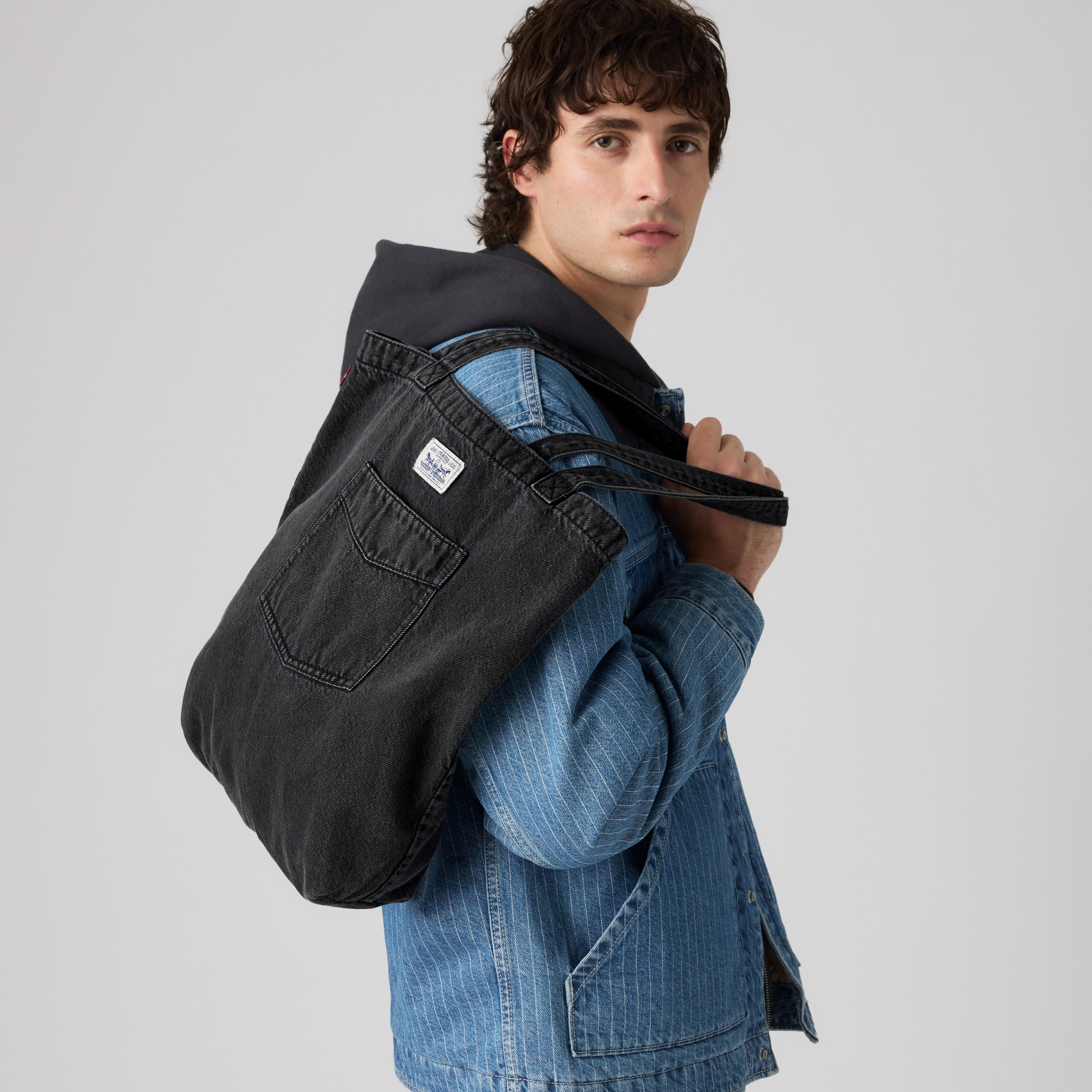 Essential Tote 1