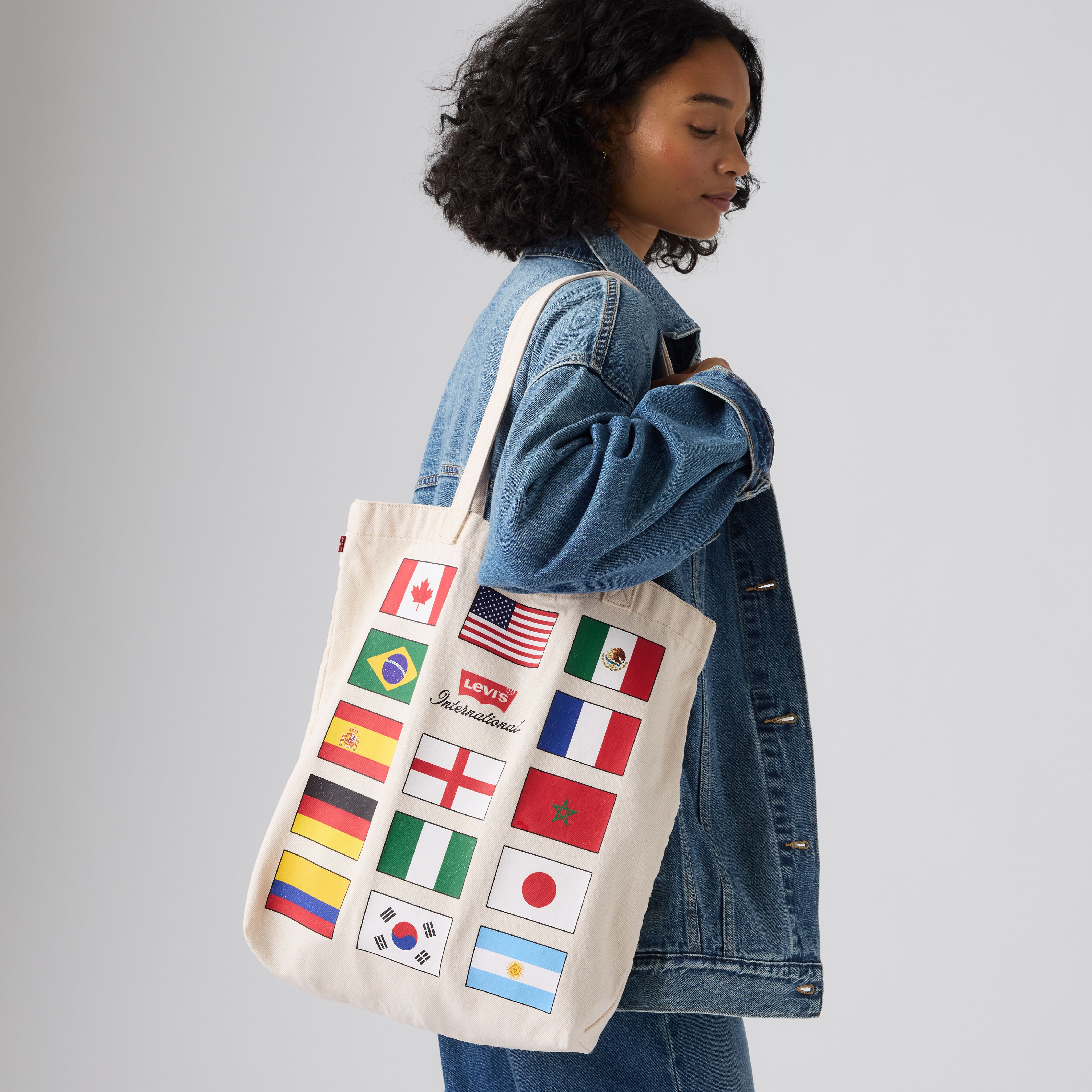 Levi's® International Tote 1