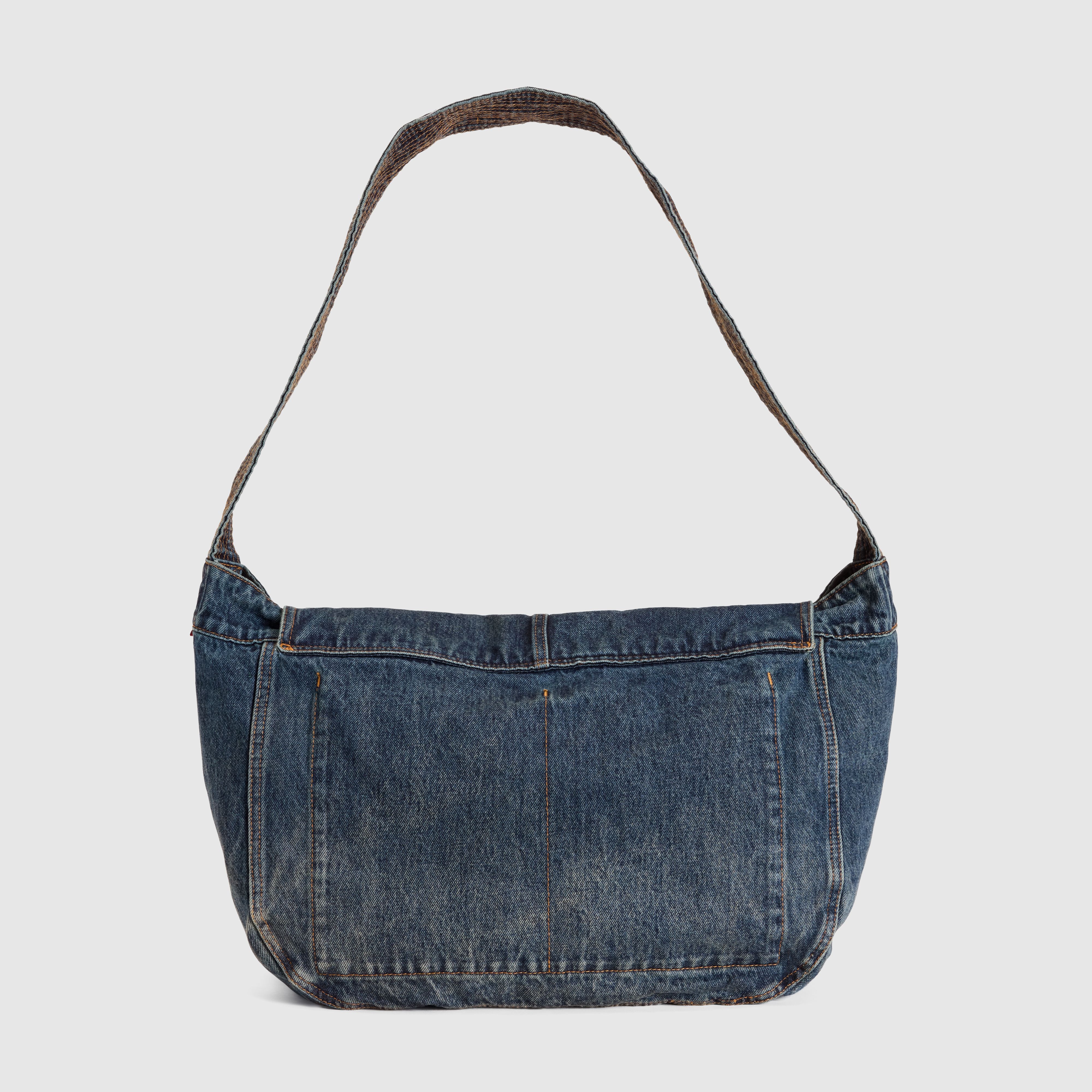 Levi's® Oliver Mail Bag 2