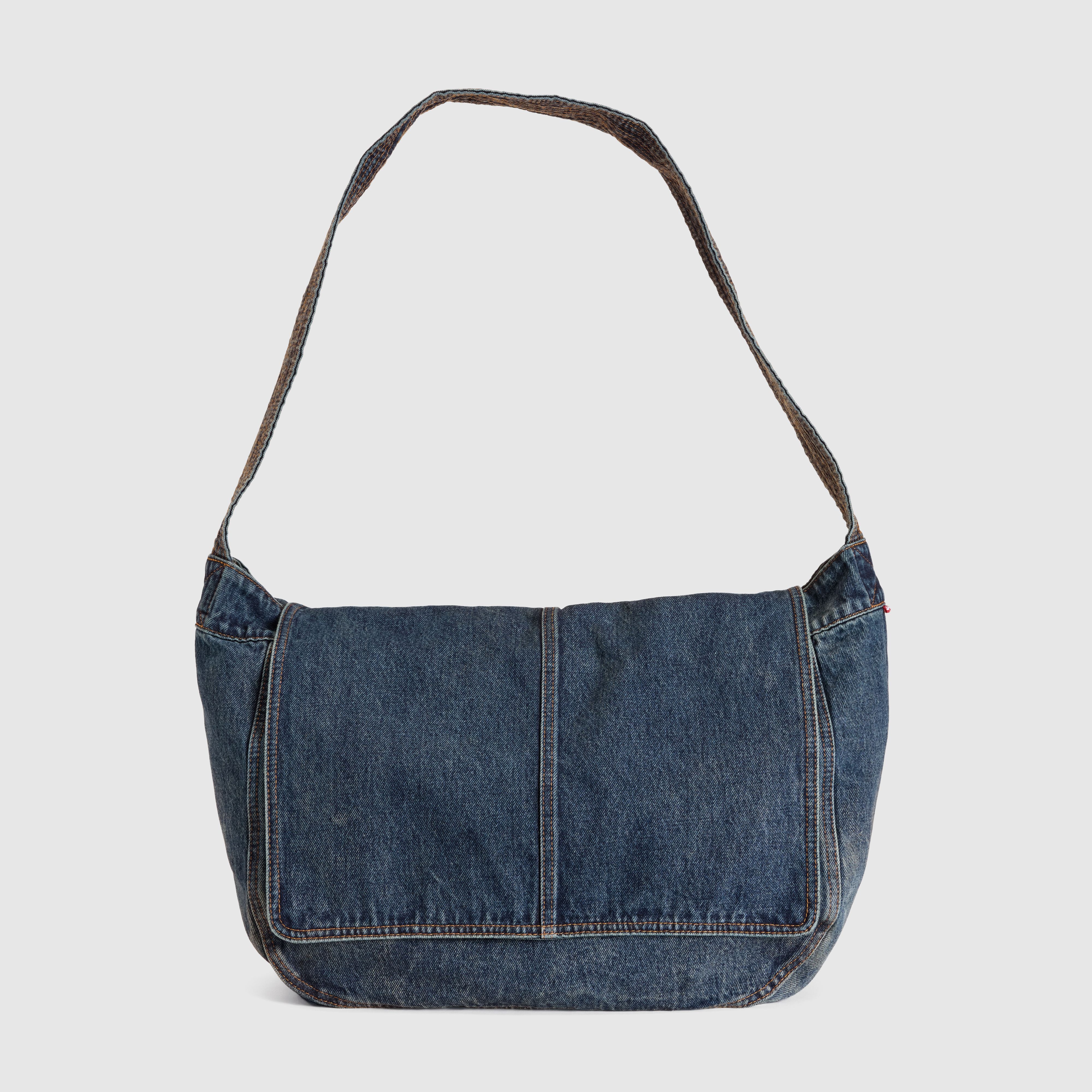 Levi's® Oliver Mail Bag 1