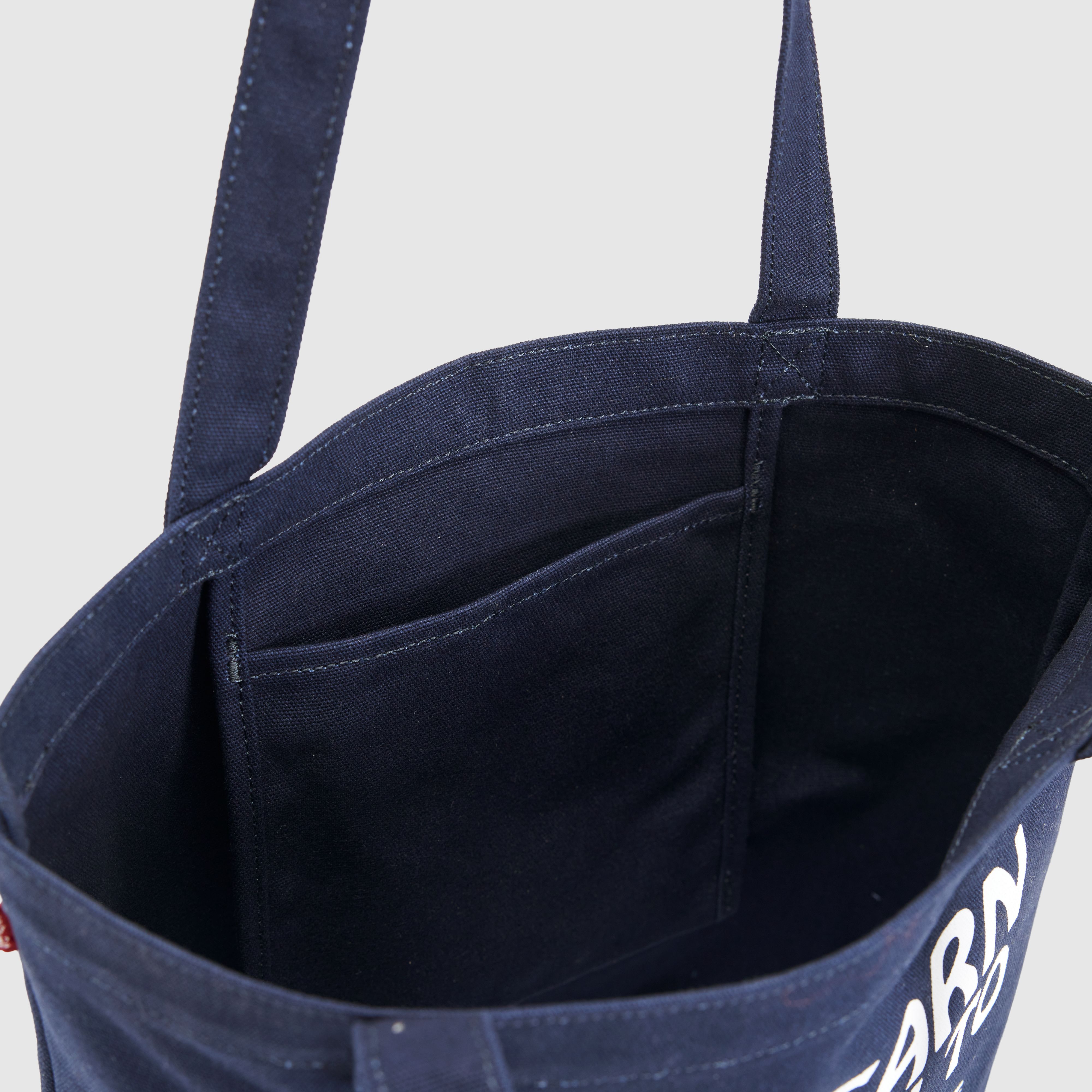 Levi's® Graphic Tote 5