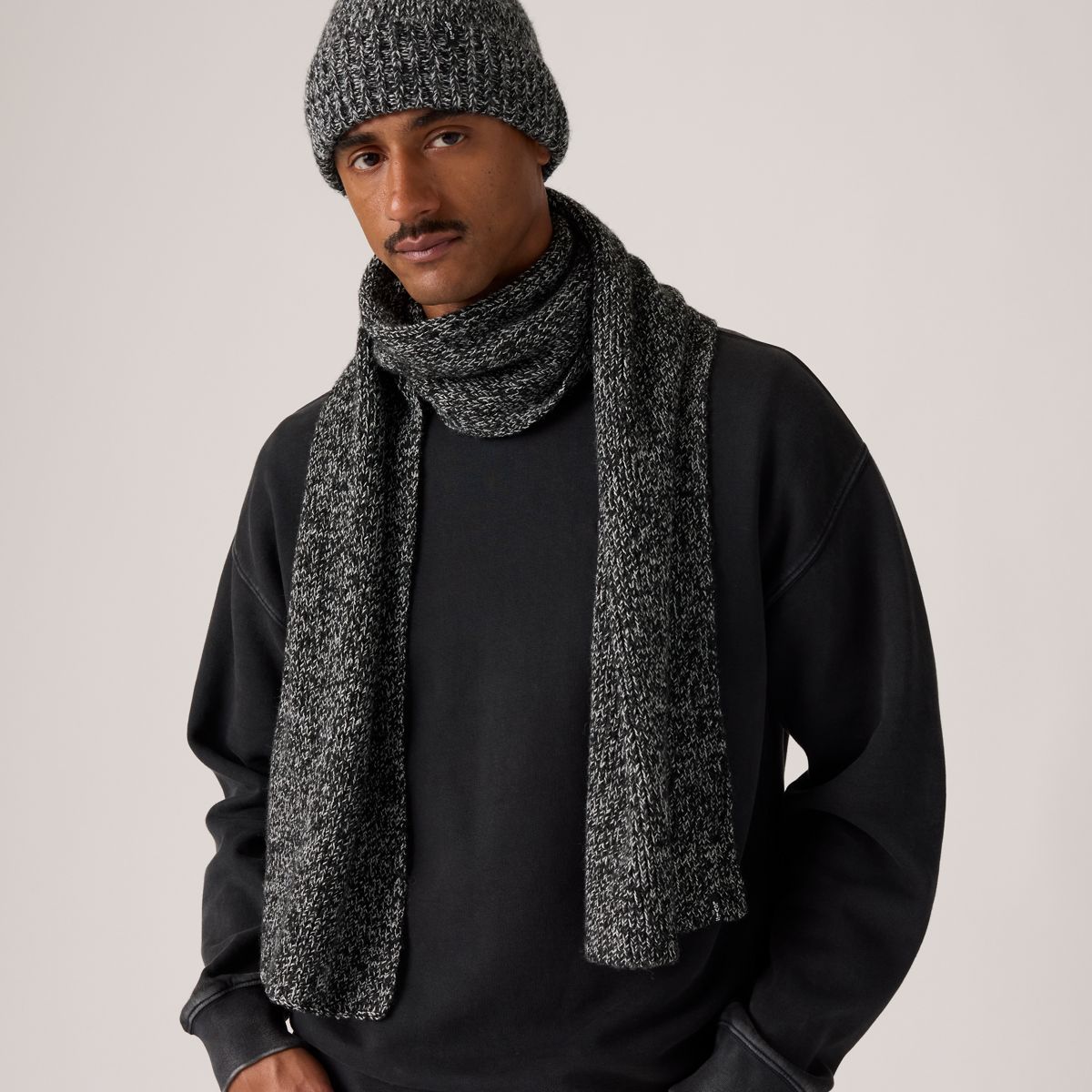 Holiday Scarf — Anthracite Night - Black