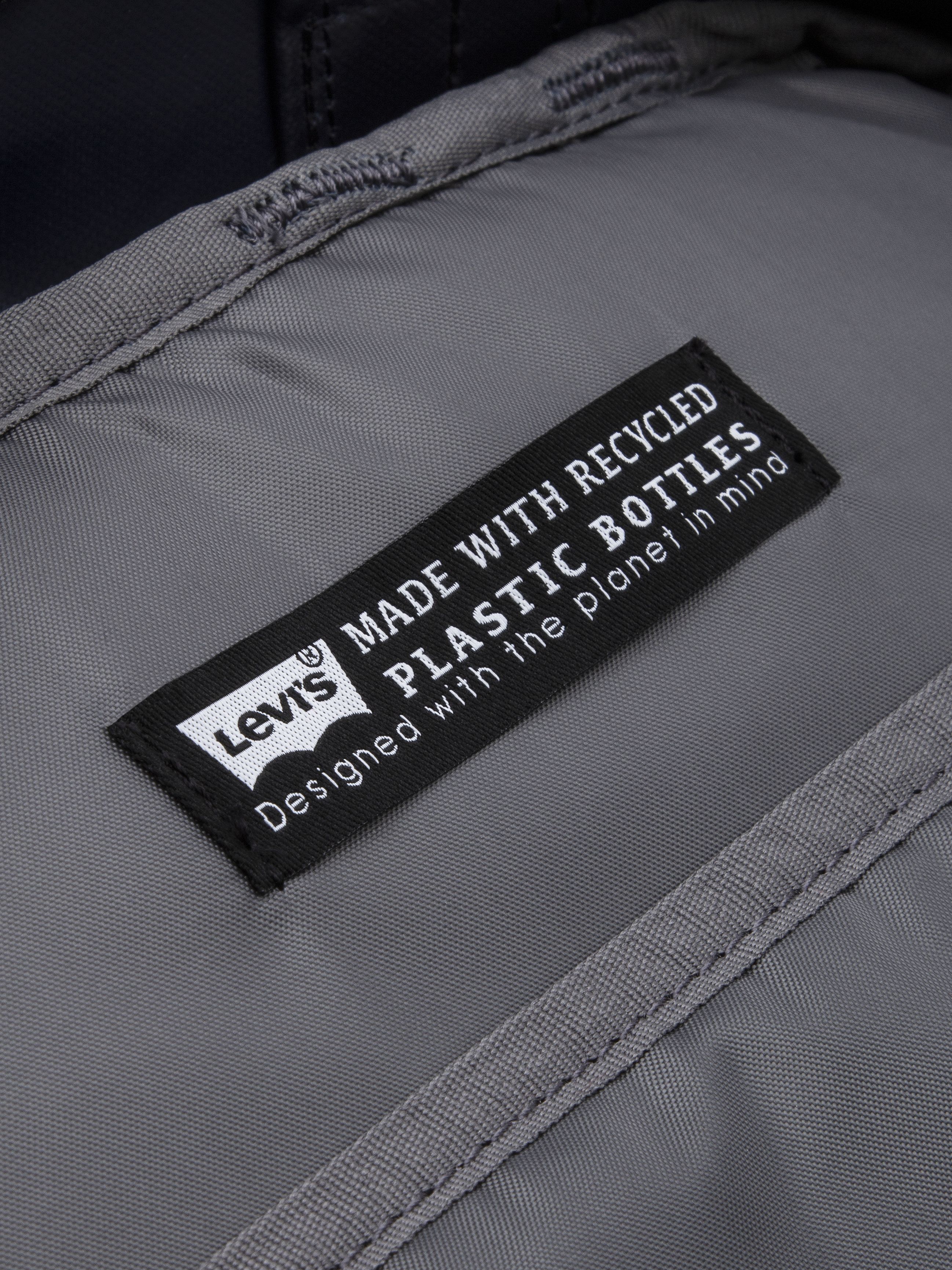Levi's® L Pack Standard Issue 5