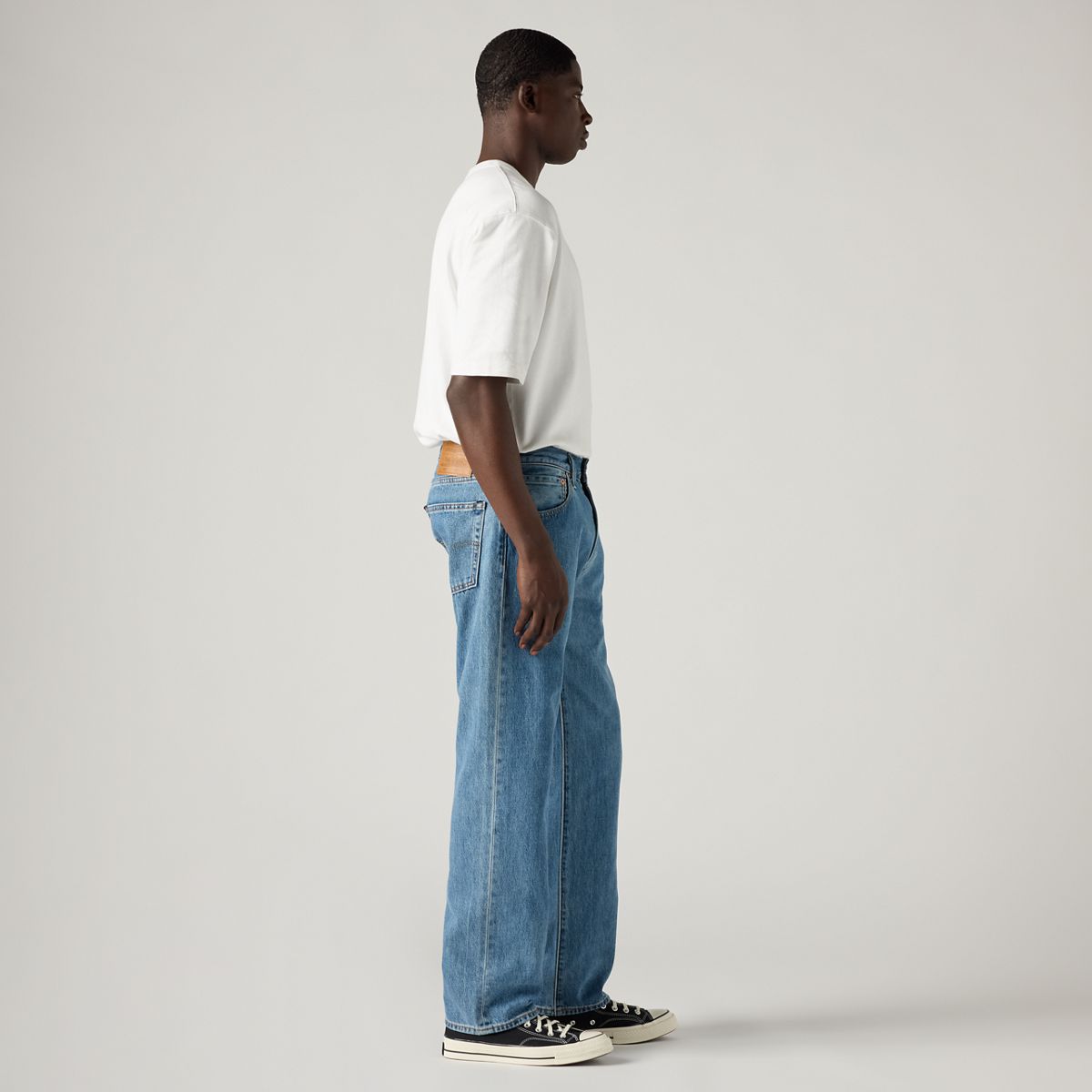 555™ Relaxed Straight Men's Jeans — Blue Essentials - Medium Wash