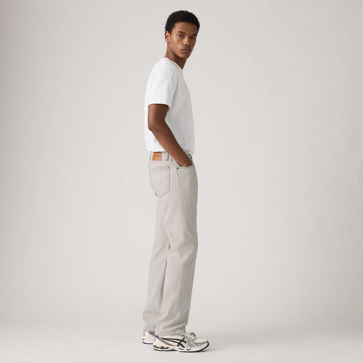 555™ Relaxed Straight Men's Jeans — Just A Local - Grey