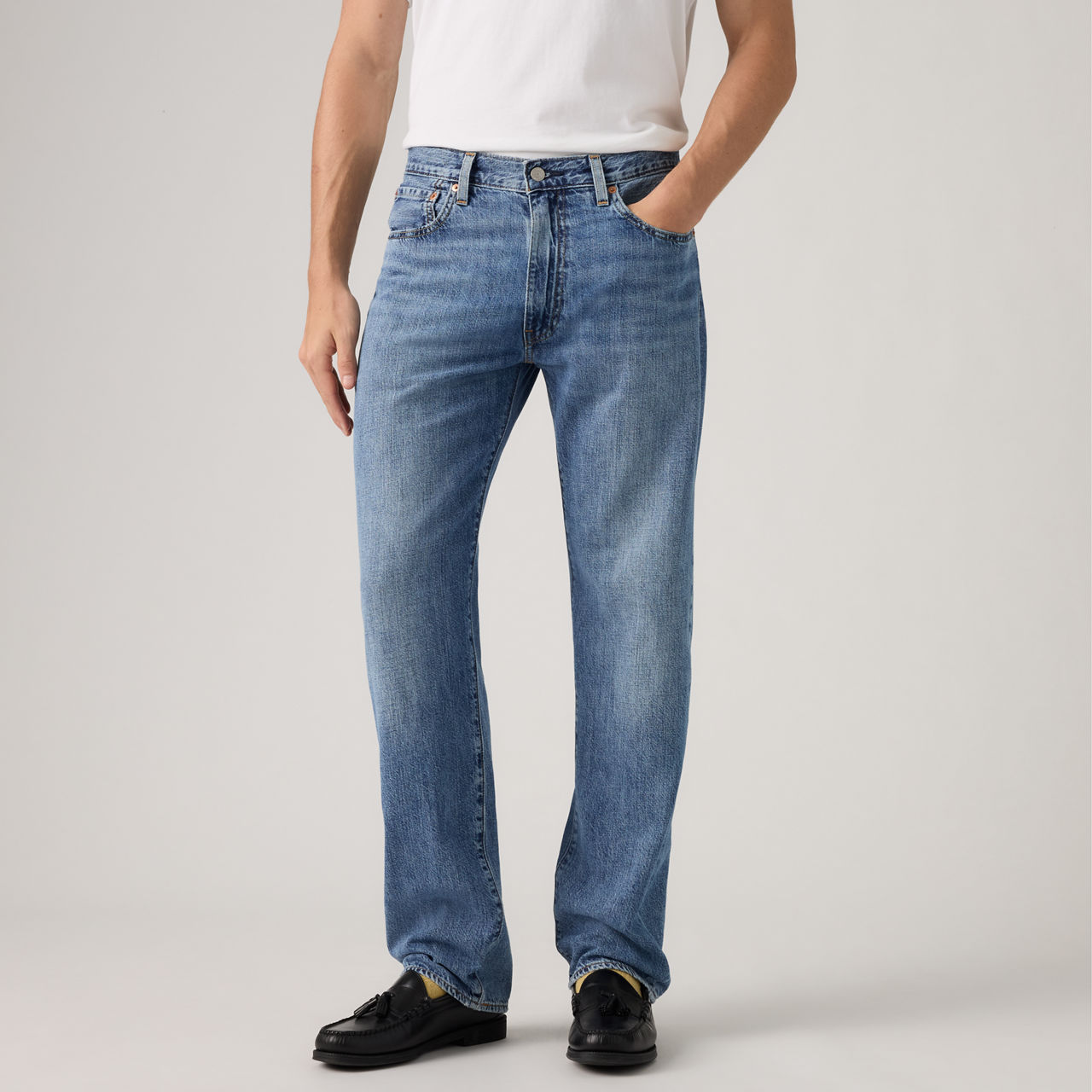 555™ Relaxed Straight Jeans 2