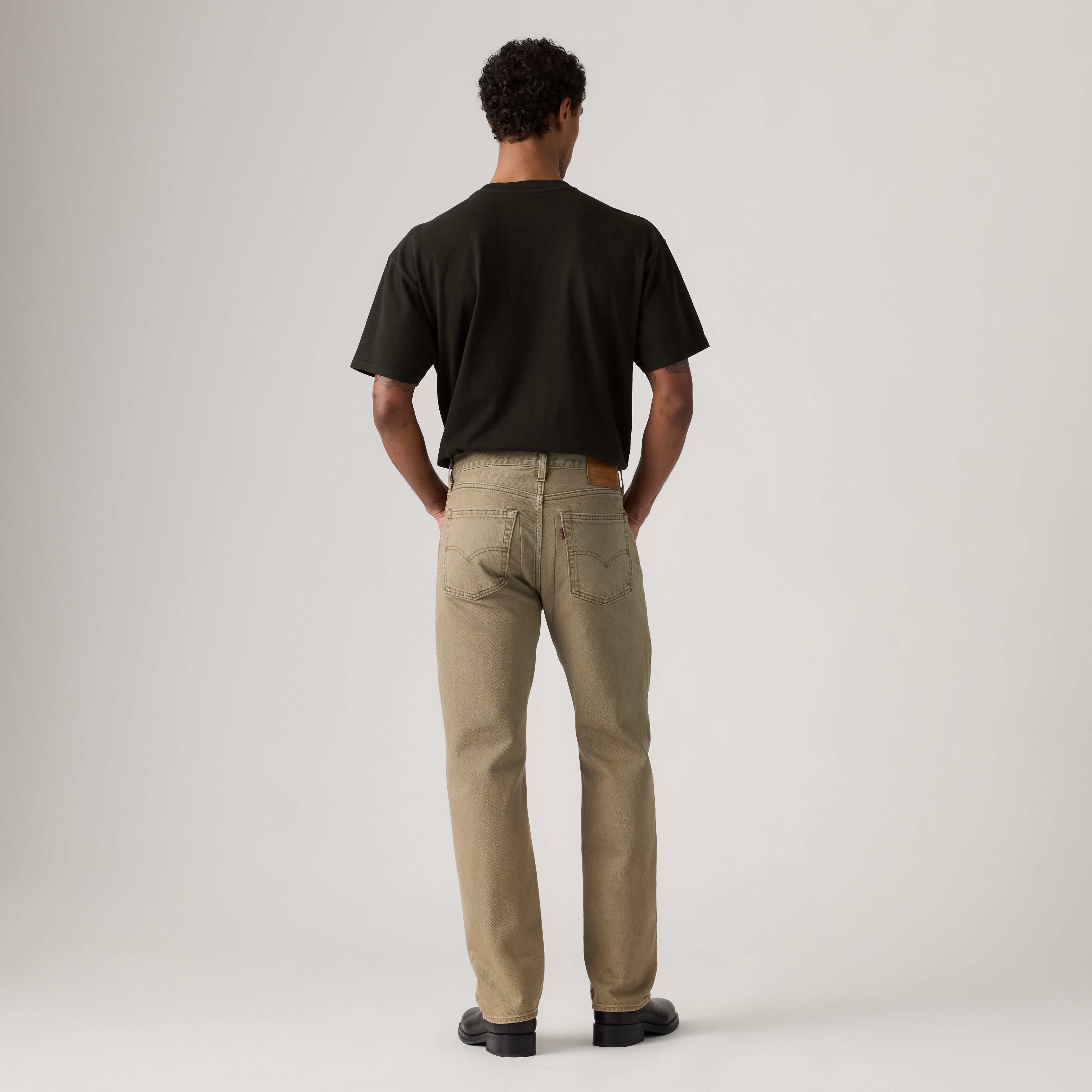 555™ Relaxed Straight Jeans 3