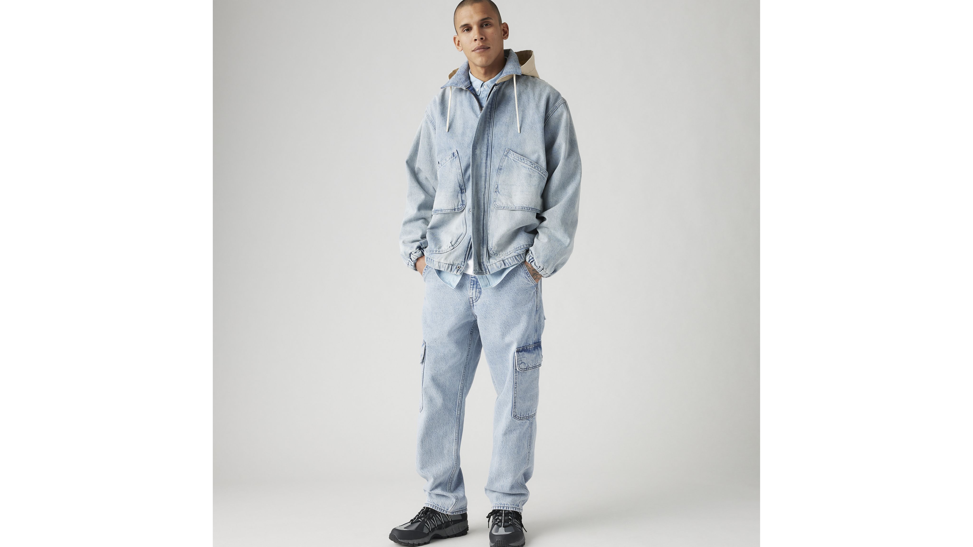 568™ Loose Straight Cargos 1