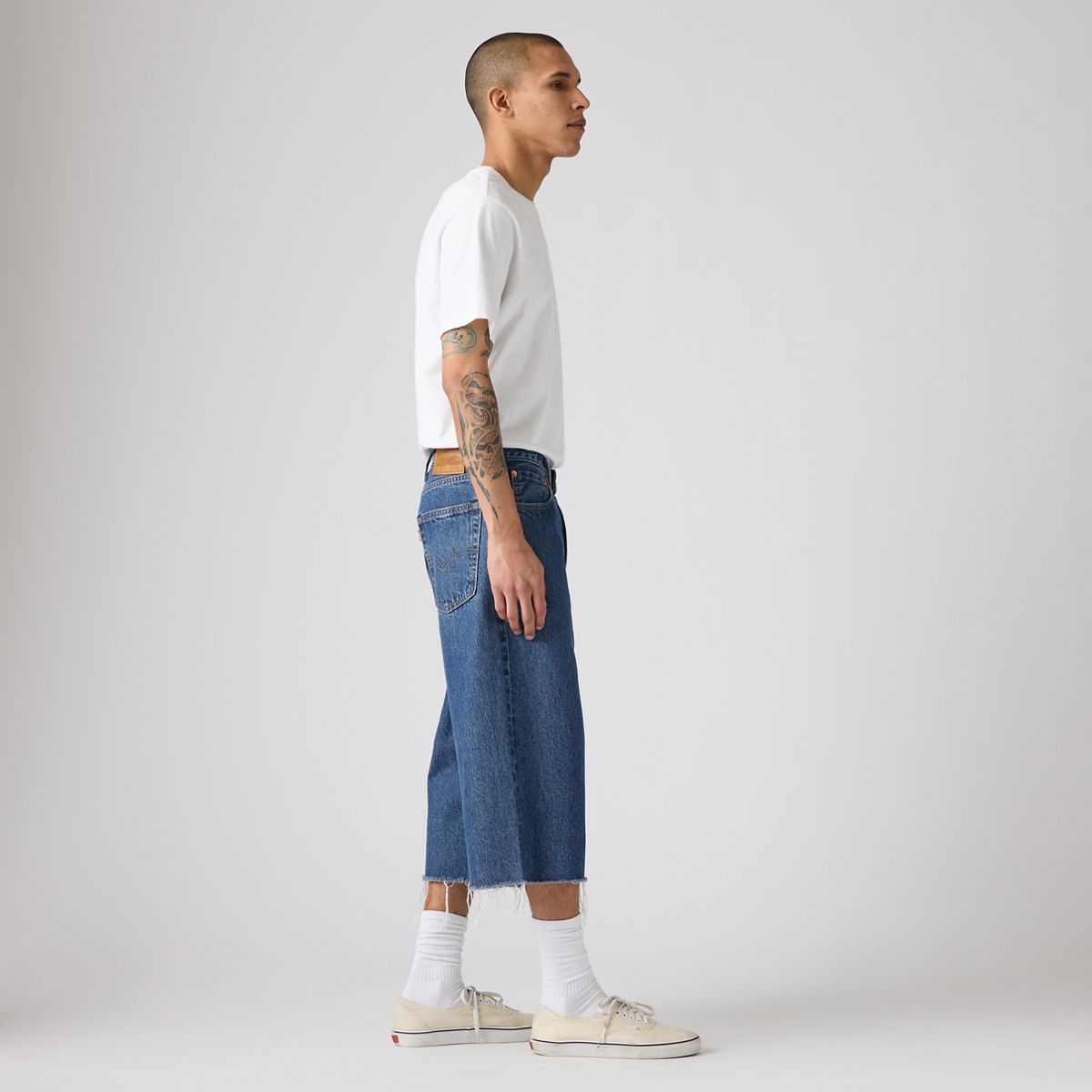 478™ Baggy Capri — Song Of The Year - Medium Wash