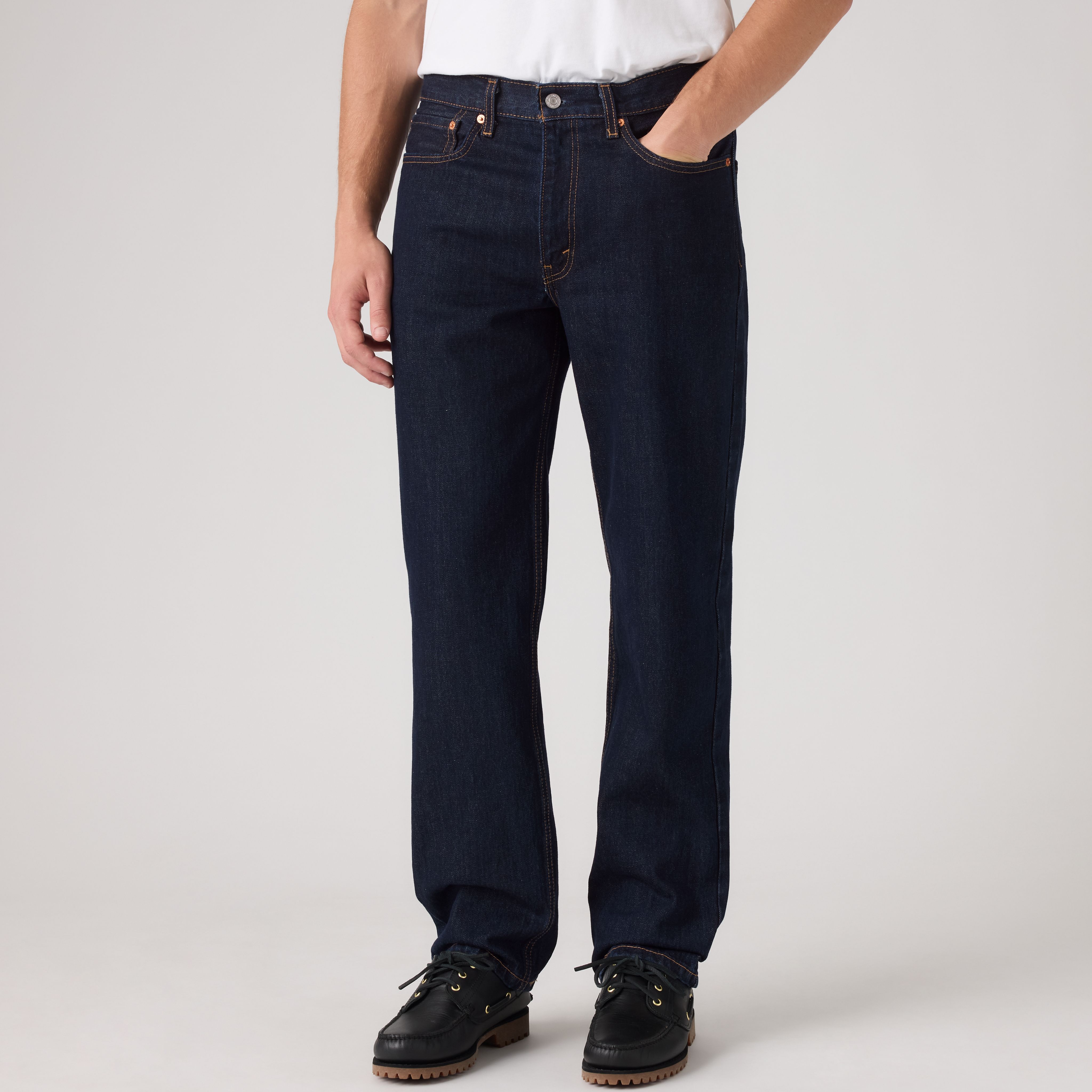 550™ Relaxed Men's Jeans 2