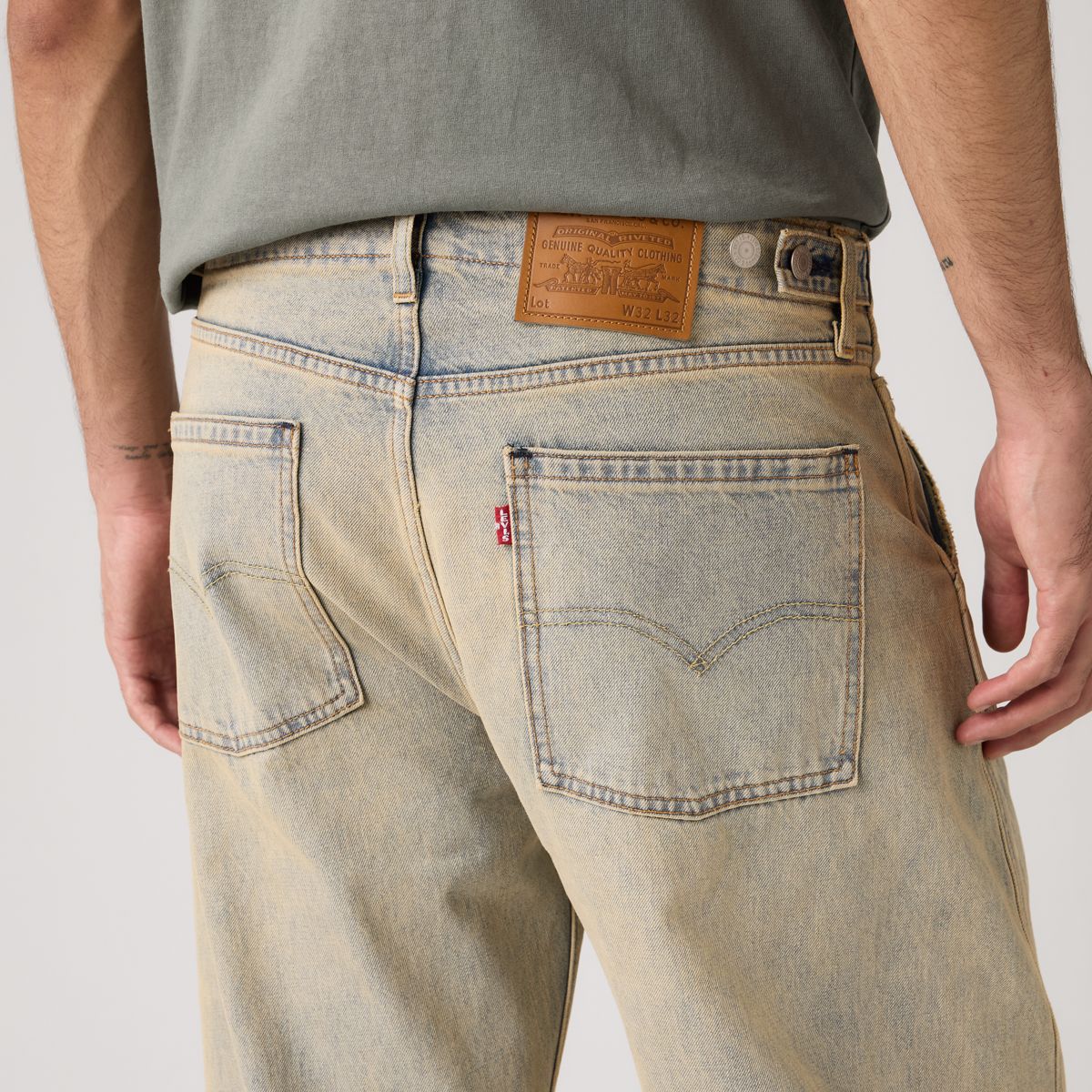 Baggy Barrel Men's Jeans — My Tinted Journey - Medium Wash