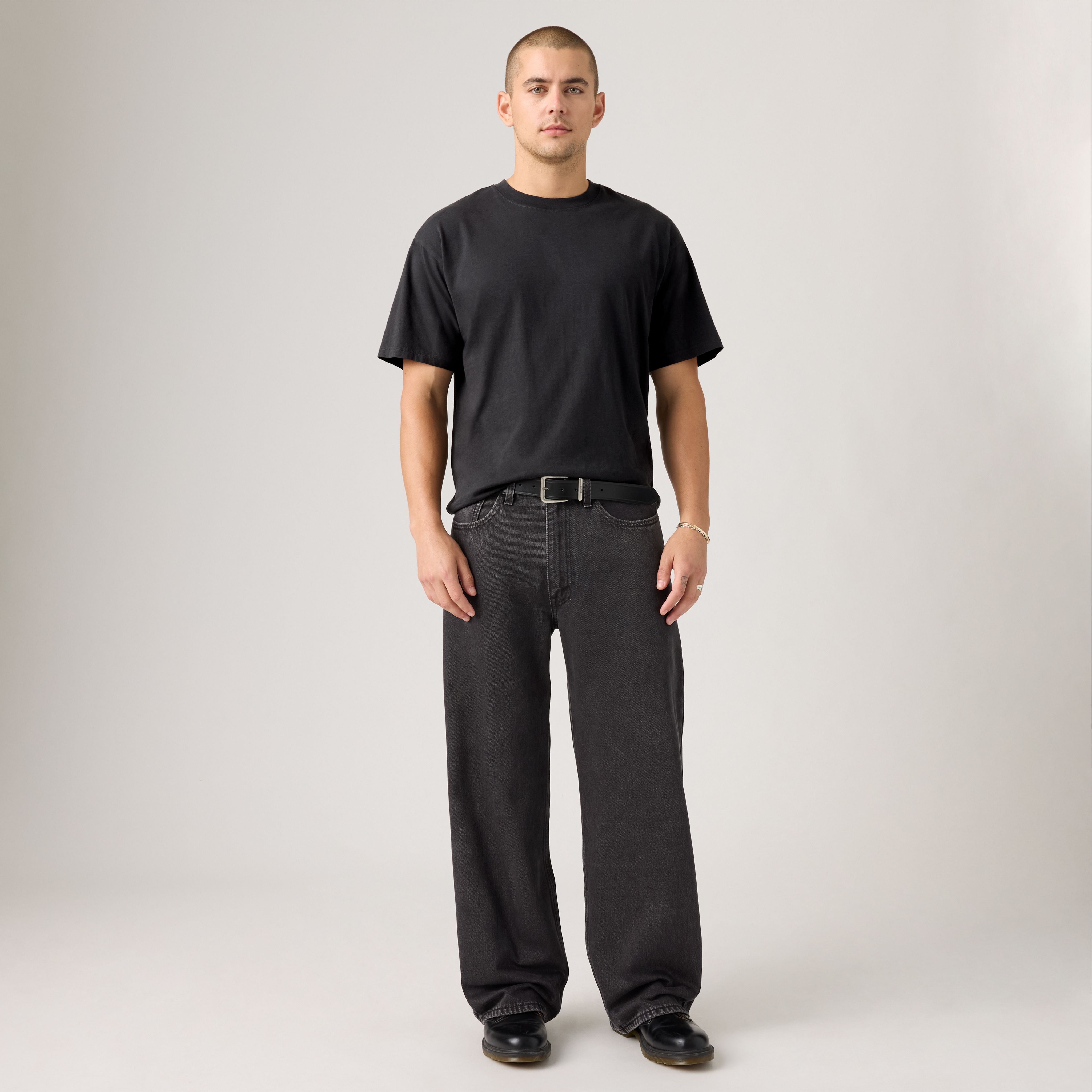 Image of model wearing Extra Baggy