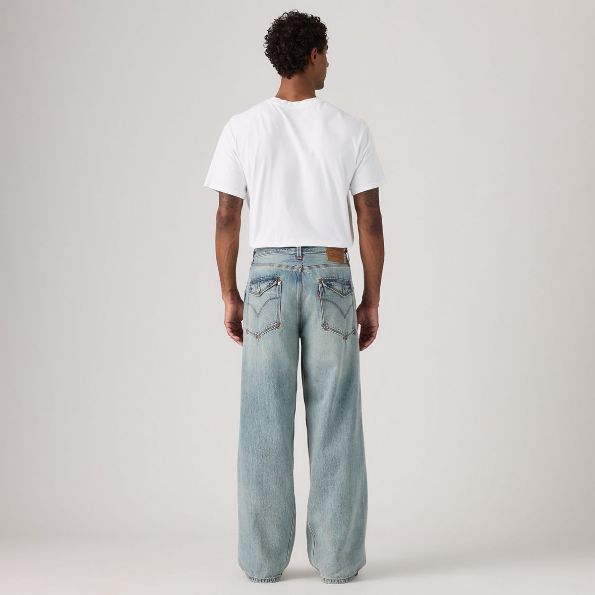 Twisted Baggy Wide-Leg Men's Jeans — With A Twist - Light Wash