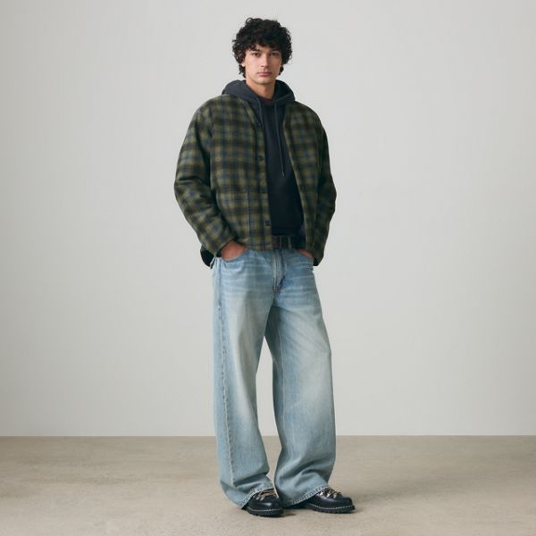 Twisted Baggy Wide-Leg Men's Jeans — With A Twist - Light Wash