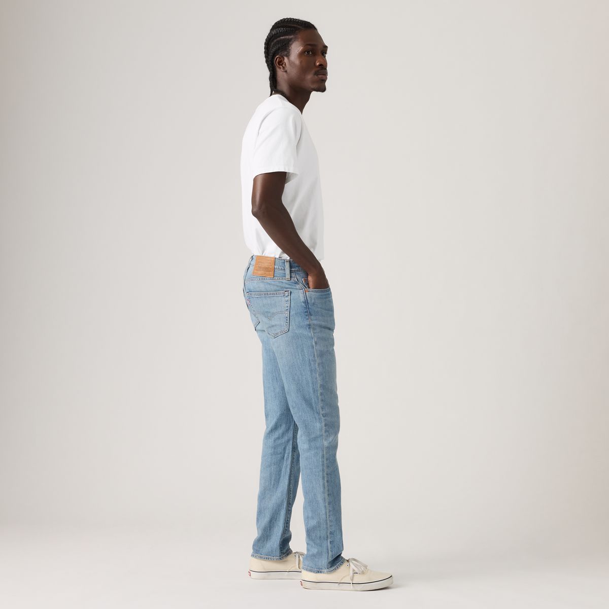 511™ Slim Jeans — Find A Way Lightweight - Medium Wash