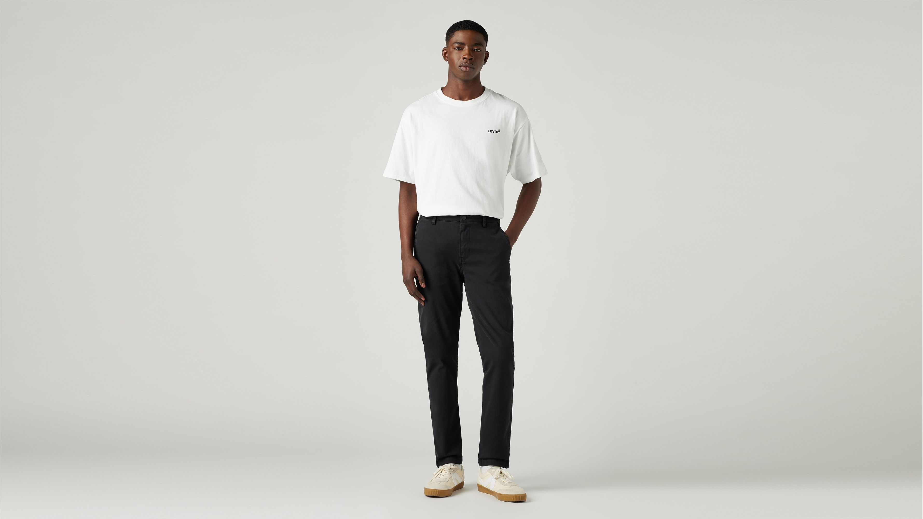XX Chino ceñidos de corte cónico Levi's® 3