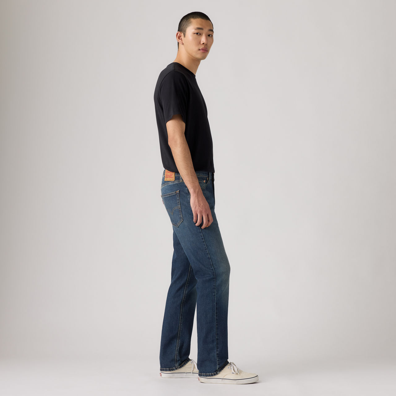 541™ Athletic Taper Jeans 4