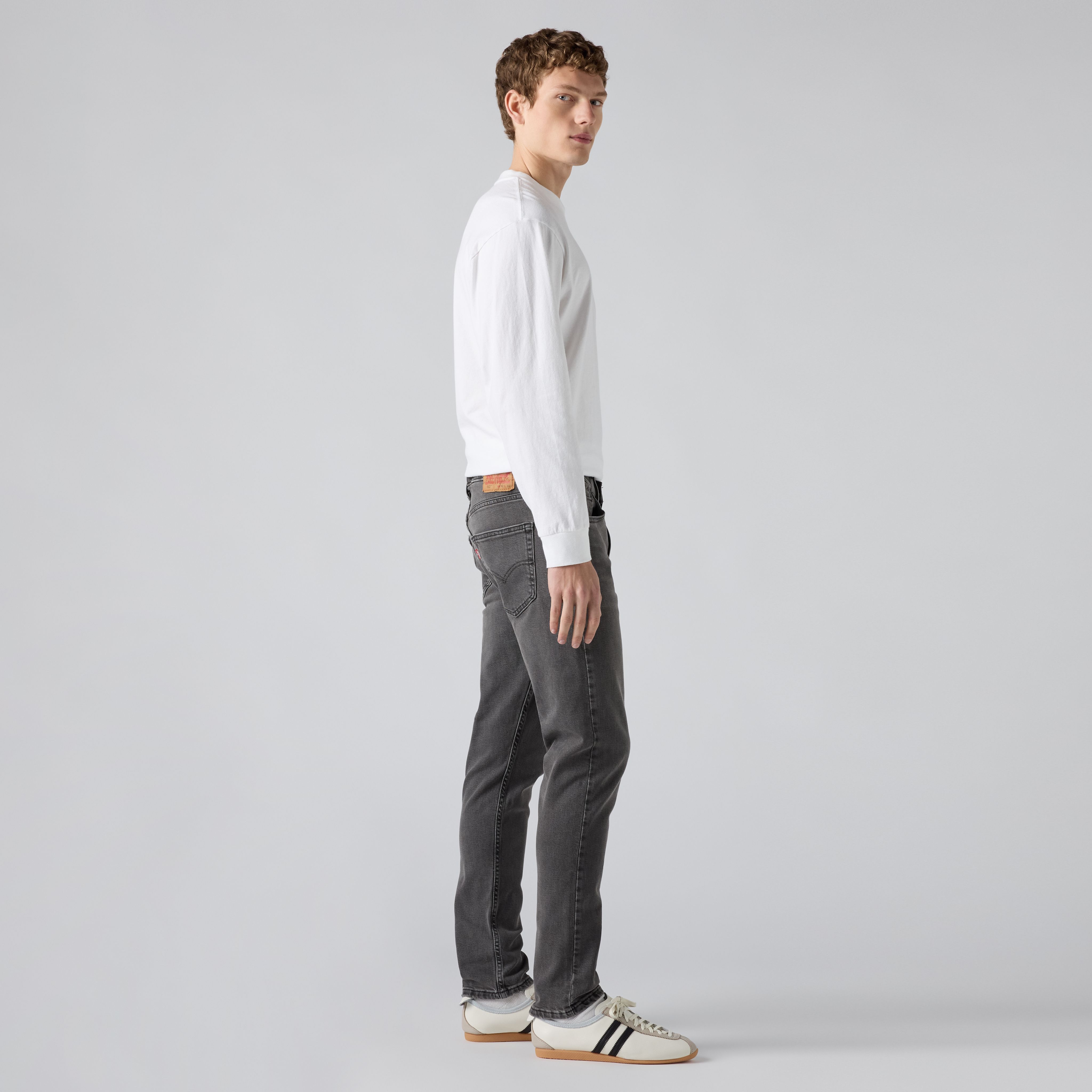 512™ Slim Taper Jeans 4