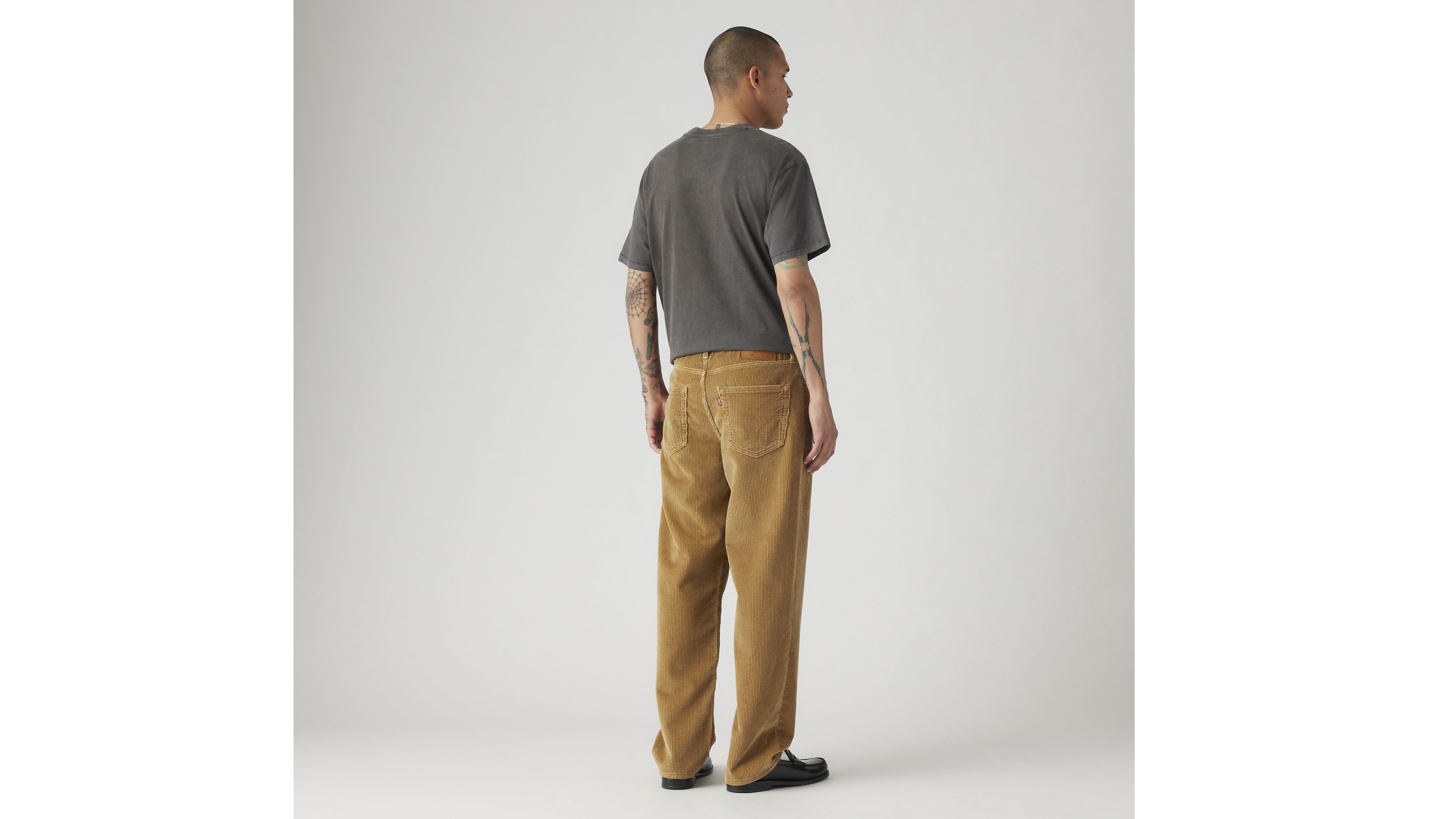 568™ Loose Straight Corduroy Men's Jeans 3