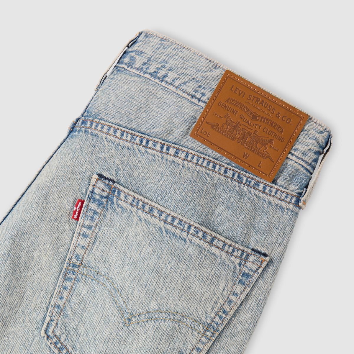 568™ Loose Linen+ Denim Men's Jeans — Tinted Heavy Metal Lightweight - Medium Wash