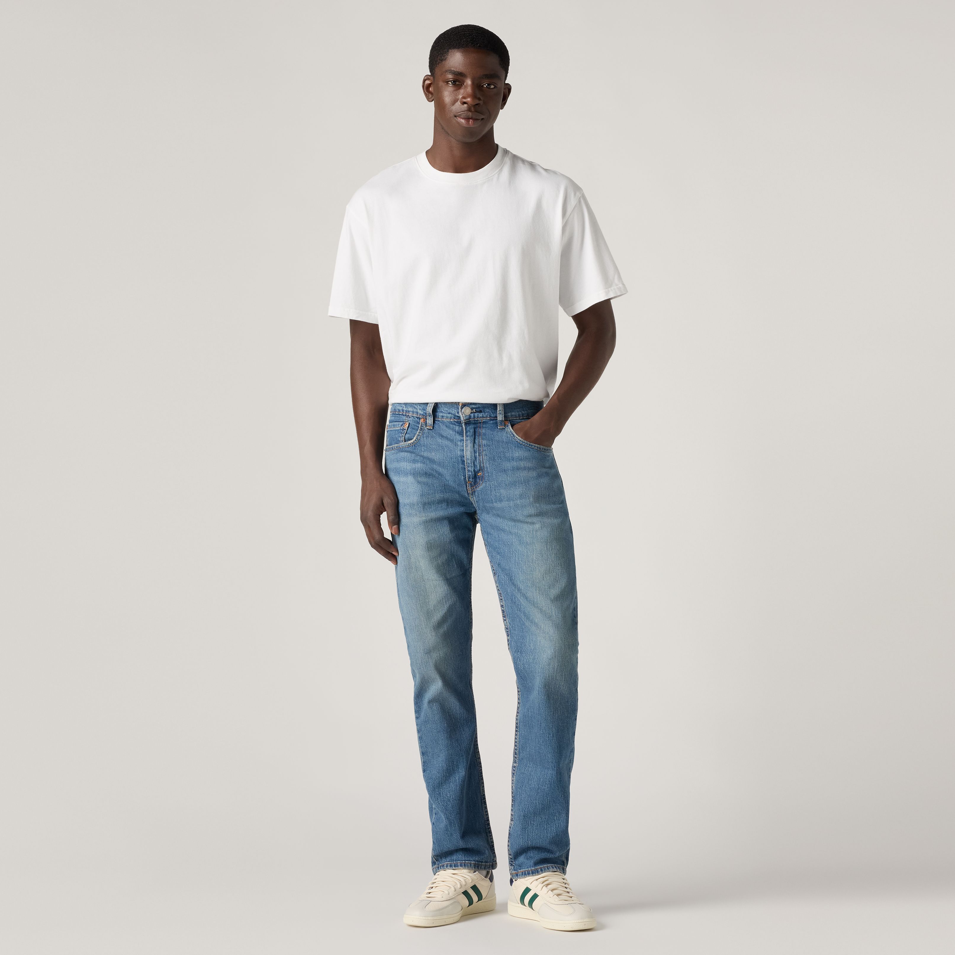 502™ Taper Jeans 2